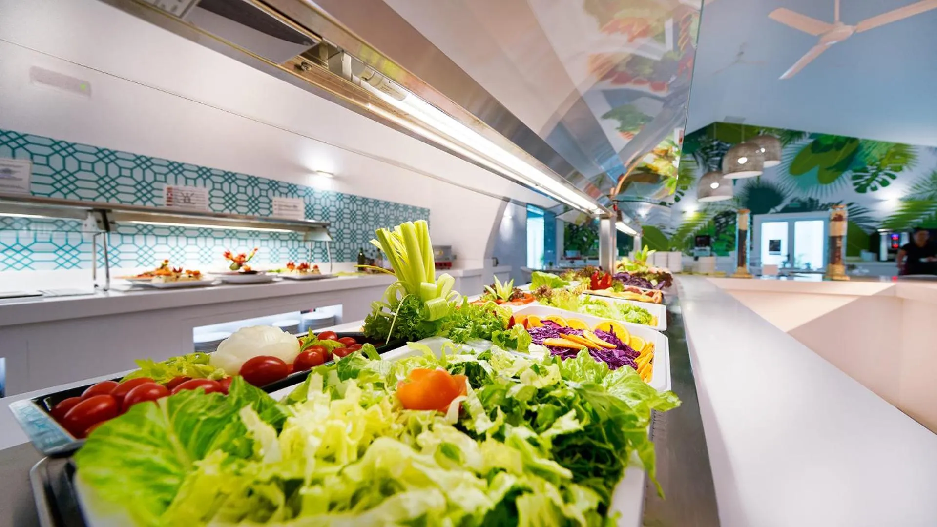 Dinner in Canary Garden Club