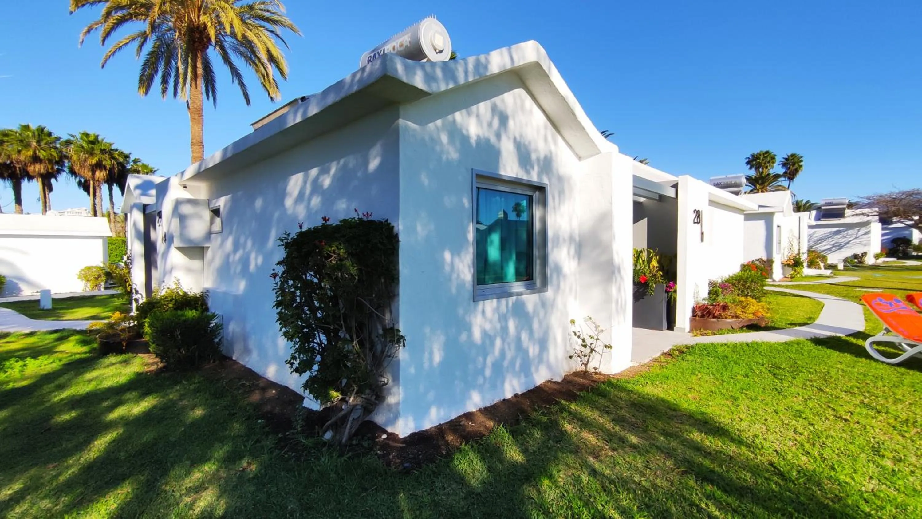 Property building in Canary Garden Club