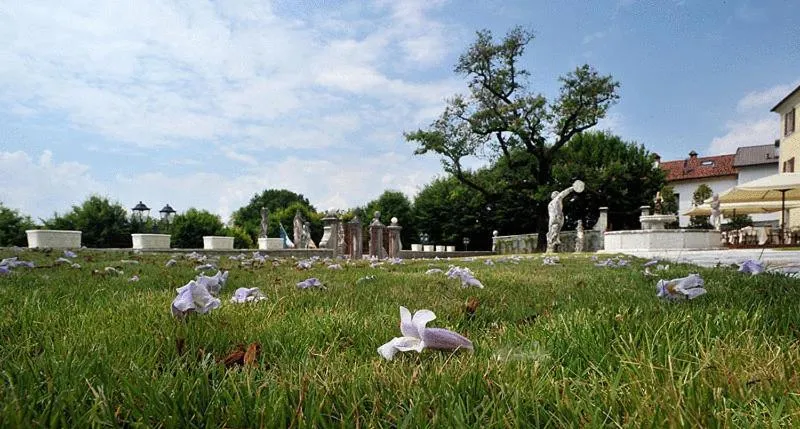 Area and facilities in Park Hotel Villa Carpenada