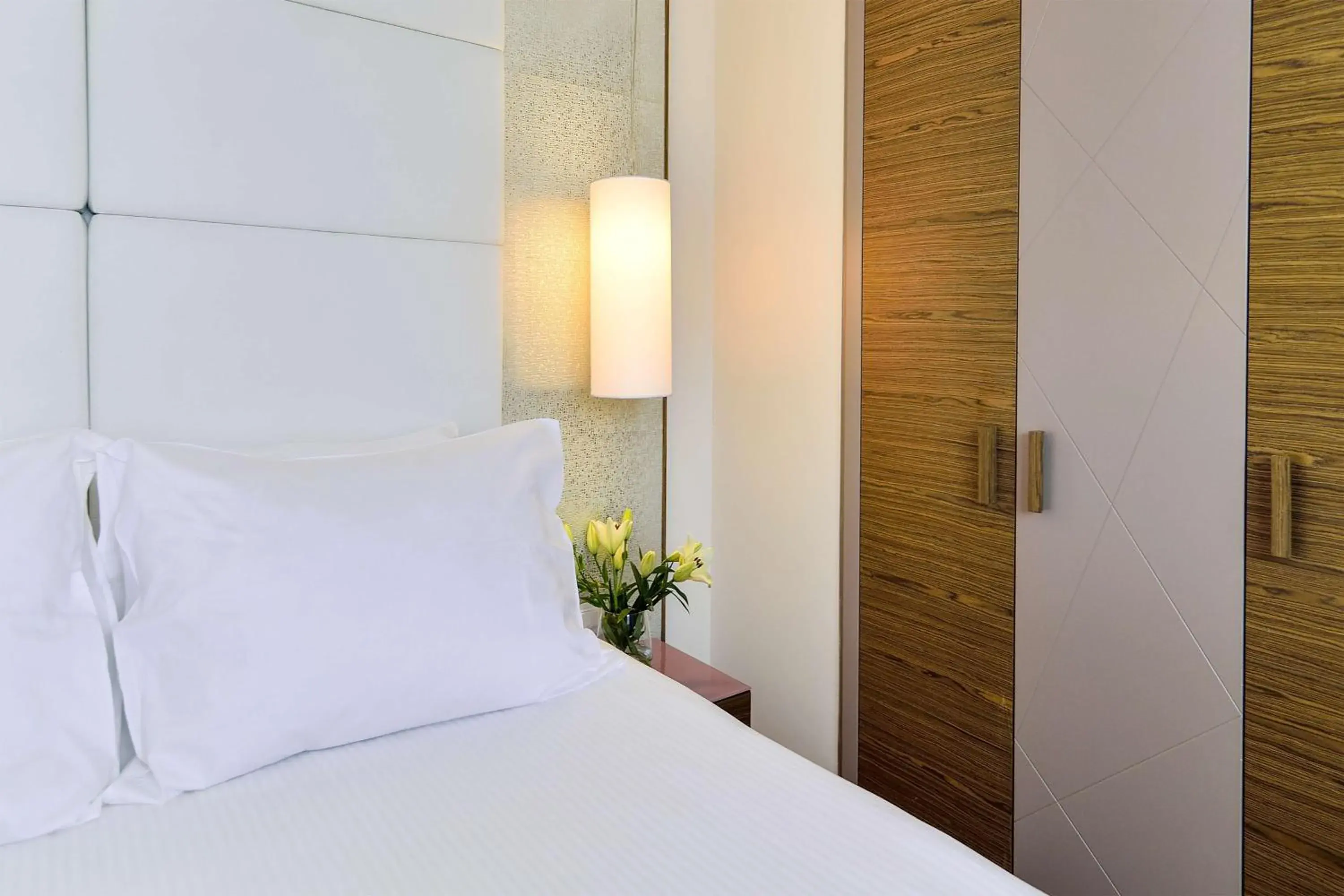 Photo of the whole room, Bed in Belgrade Art Hotel, a member of Radisson Individuals Photo of the whole room, Bed in Belgrade Art Hotel, a member of Radisson Individuals