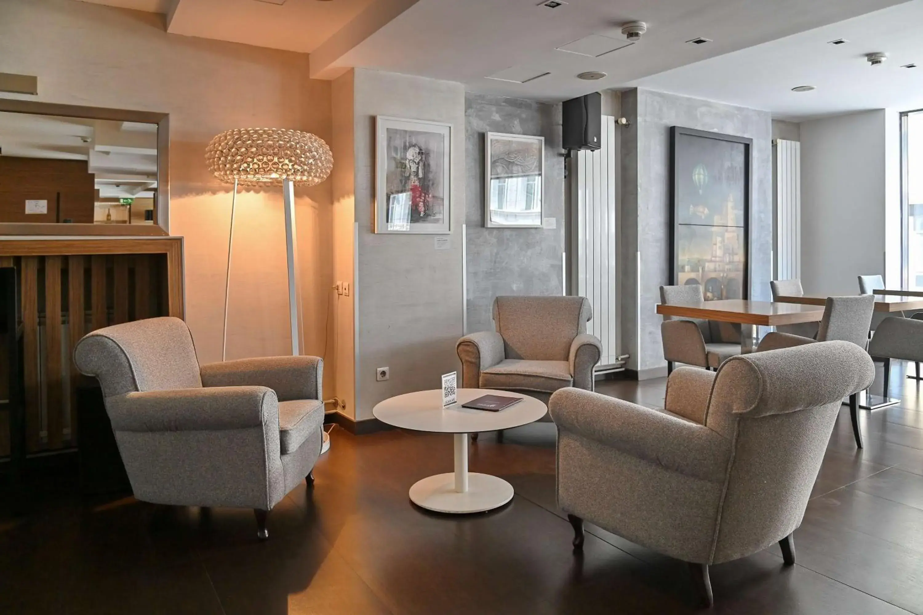 Lounge or bar in Belgrade Art Hotel, a member of Radisson Individuals Lounge or bar in Belgrade Art Hotel, a member of Radisson Individuals