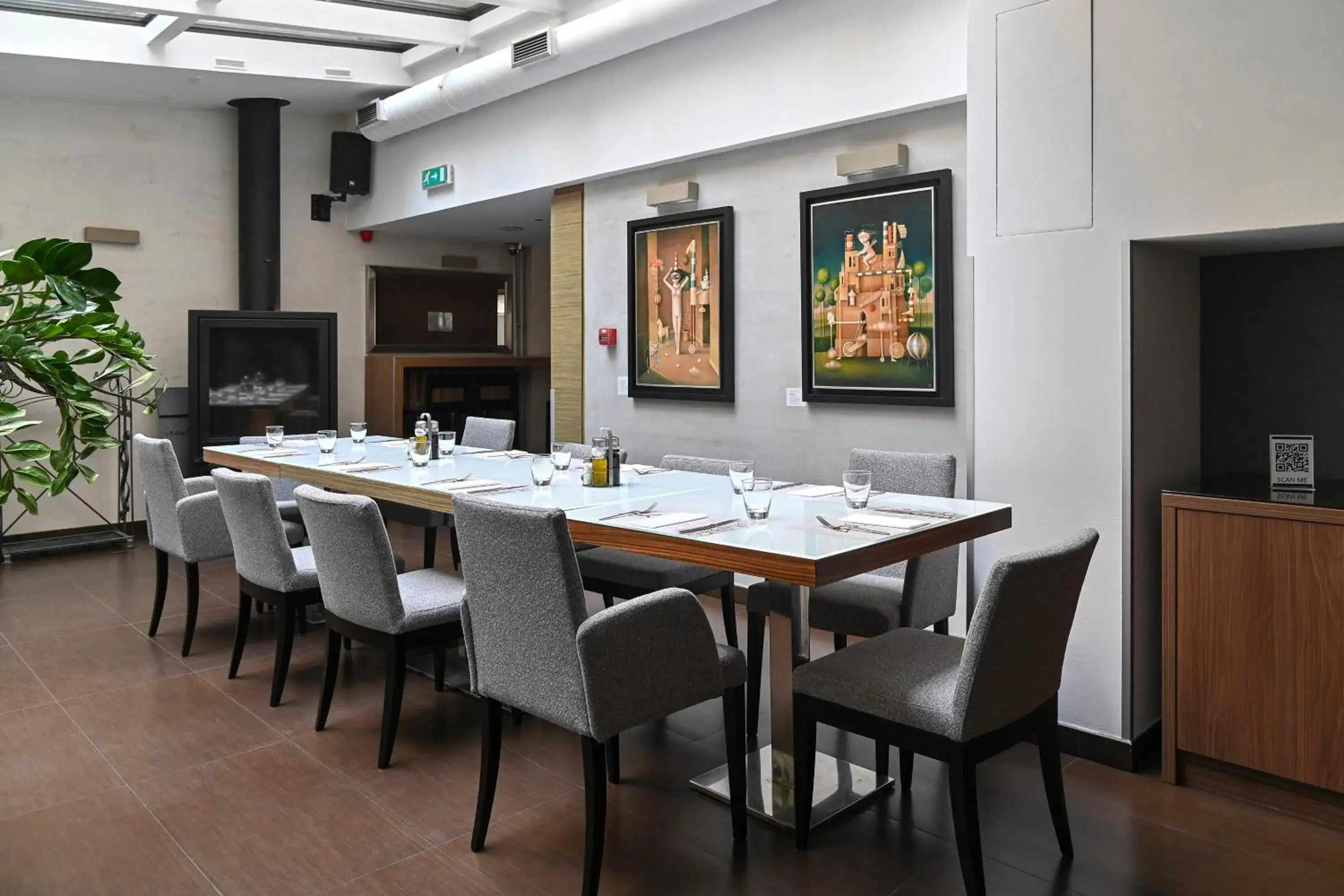 Restaurant/places to eat in Belgrade Art Hotel, a member of Radisson Individuals Restaurant/places to eat in Belgrade Art Hotel, a member of Radisson Individuals