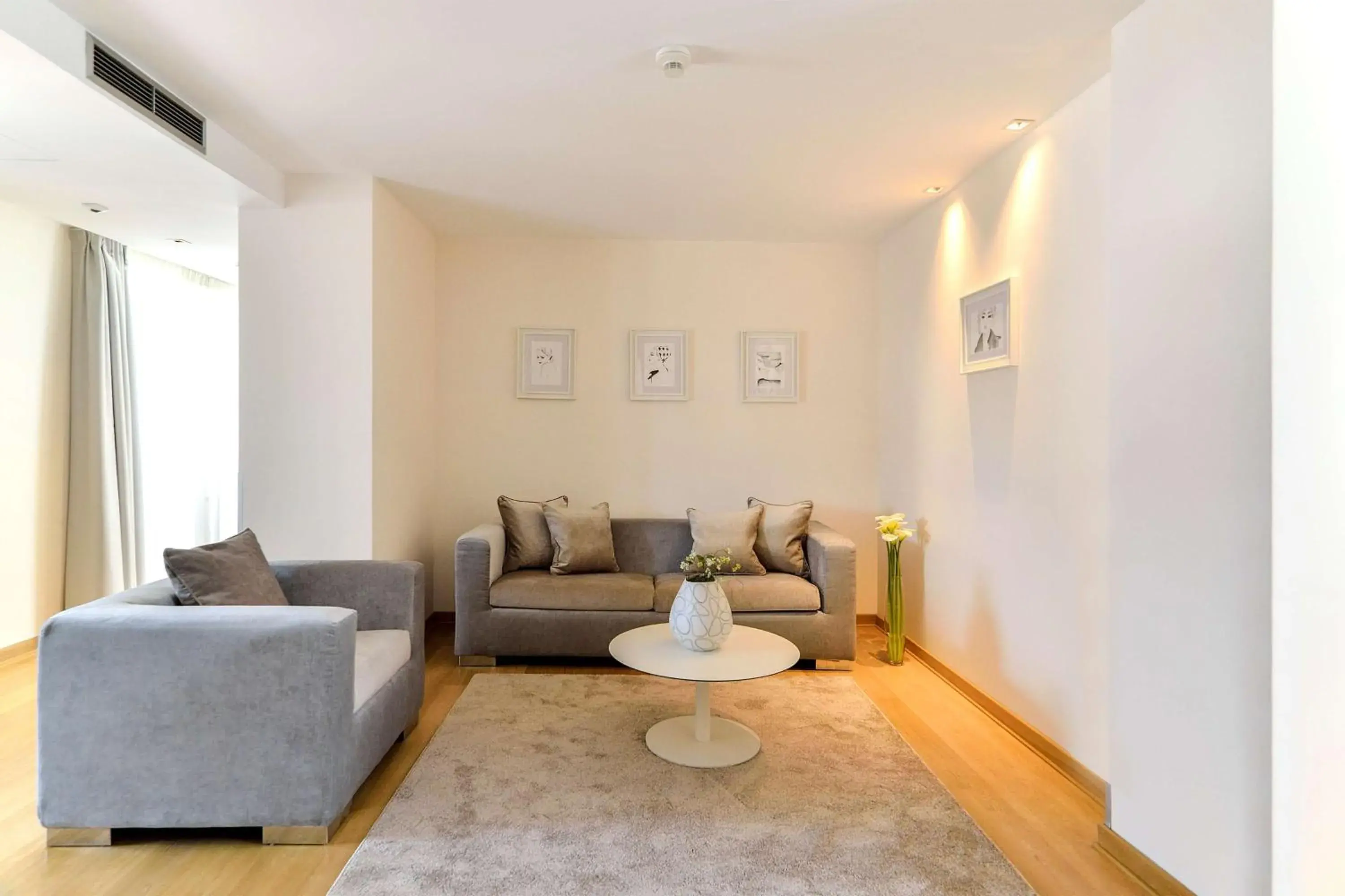 Photo of the whole room in Belgrade Art Hotel, a member of Radisson Individuals Photo of the whole room in Belgrade Art Hotel, a member of Radisson Individuals