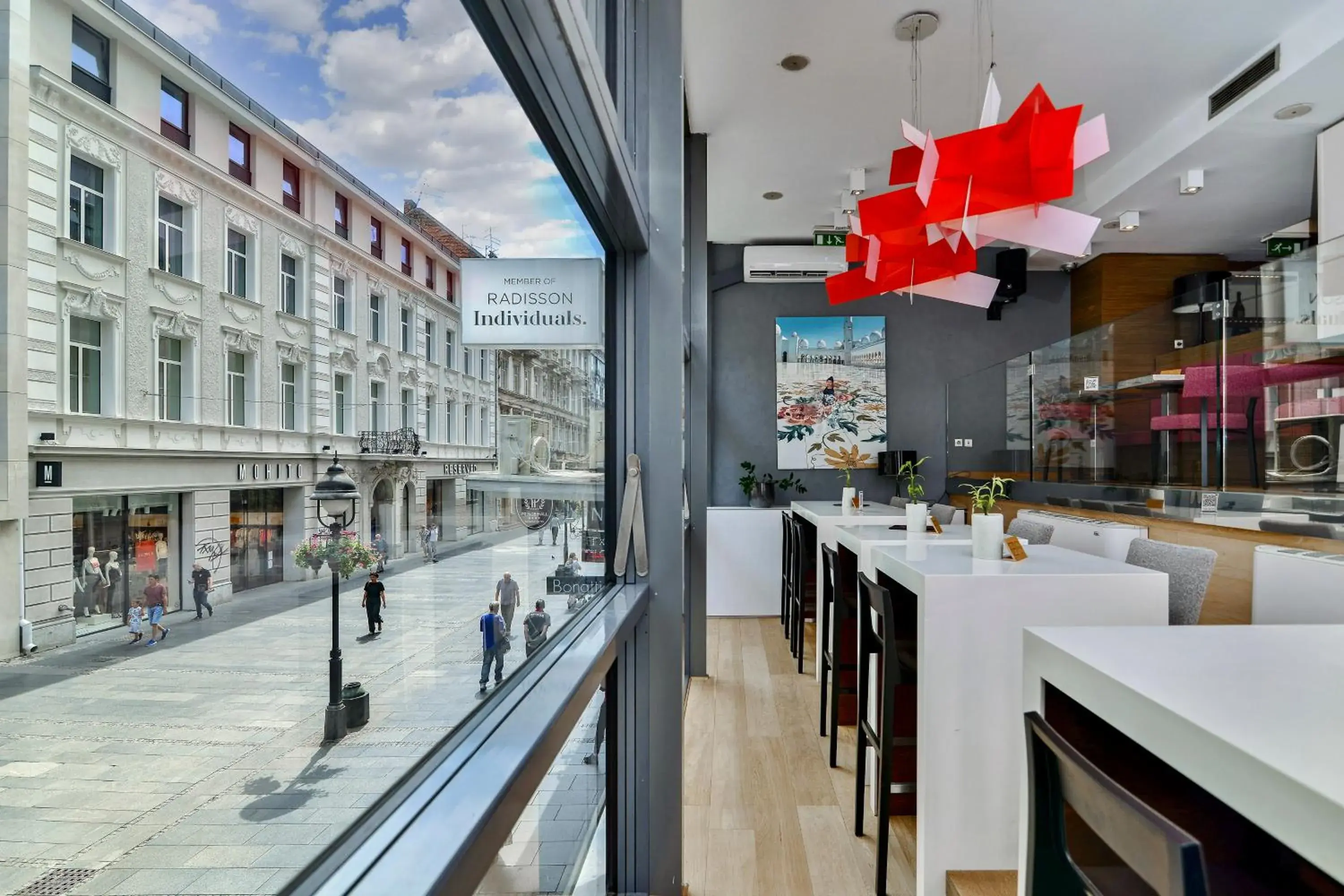 Restaurant/places to eat in Belgrade Art Hotel, a member of Radisson Individuals Restaurant/places to eat in Belgrade Art Hotel, a member of Radisson Individuals