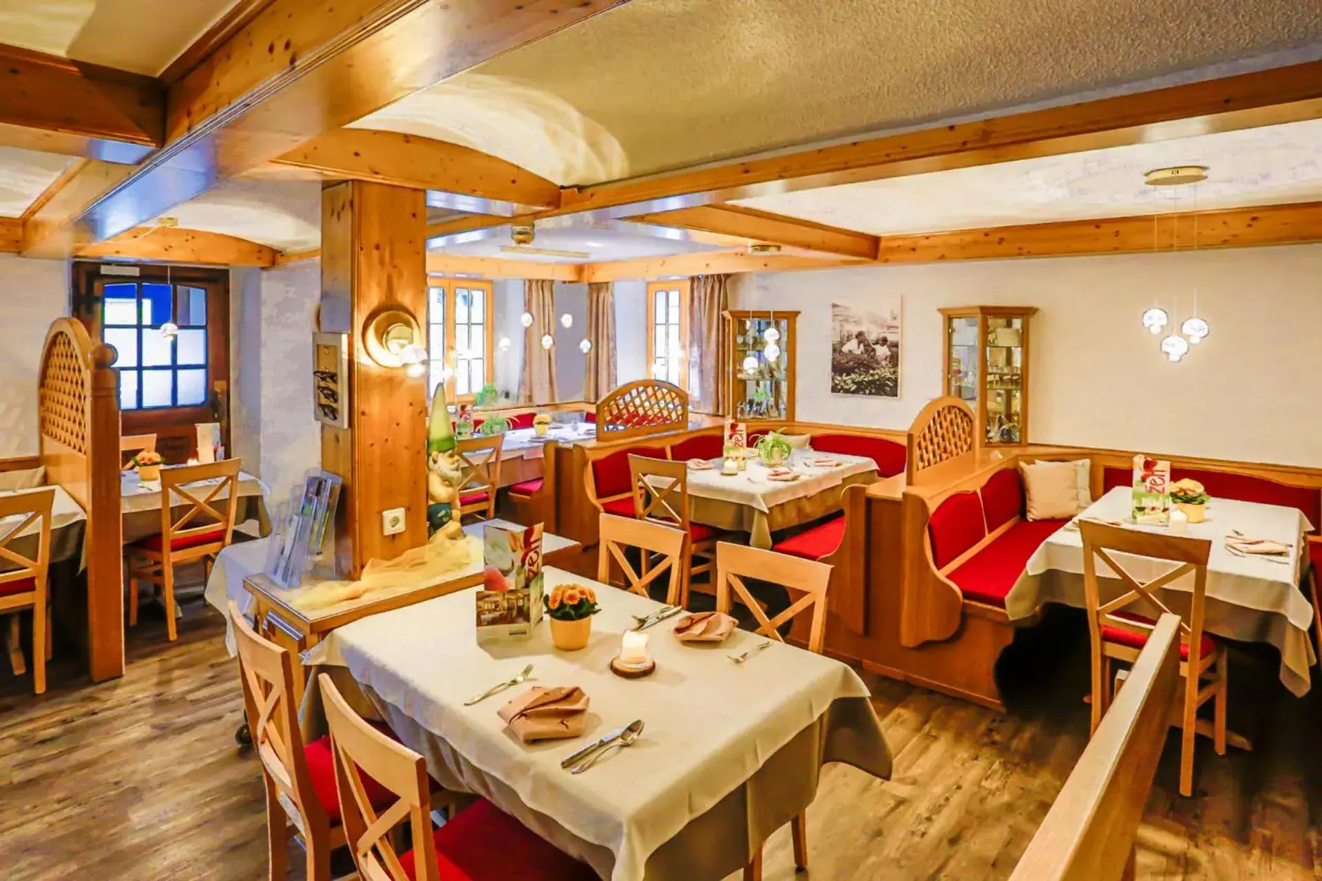 Restaurant/places to eat in Hotel Waldblick Restaurant/places to eat in Hotel Waldblick