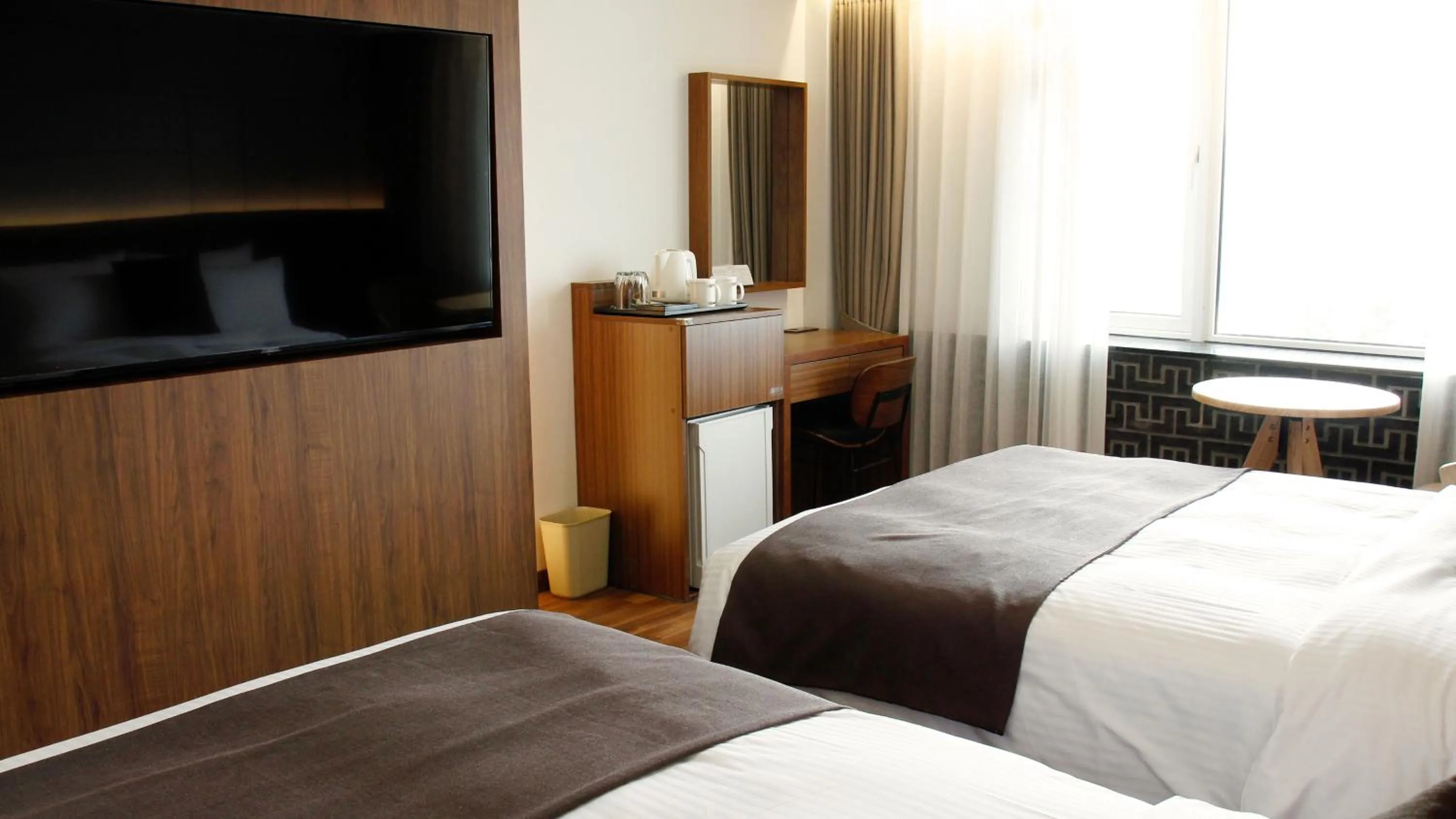 Bed in Commodore Hotel Gyeongju