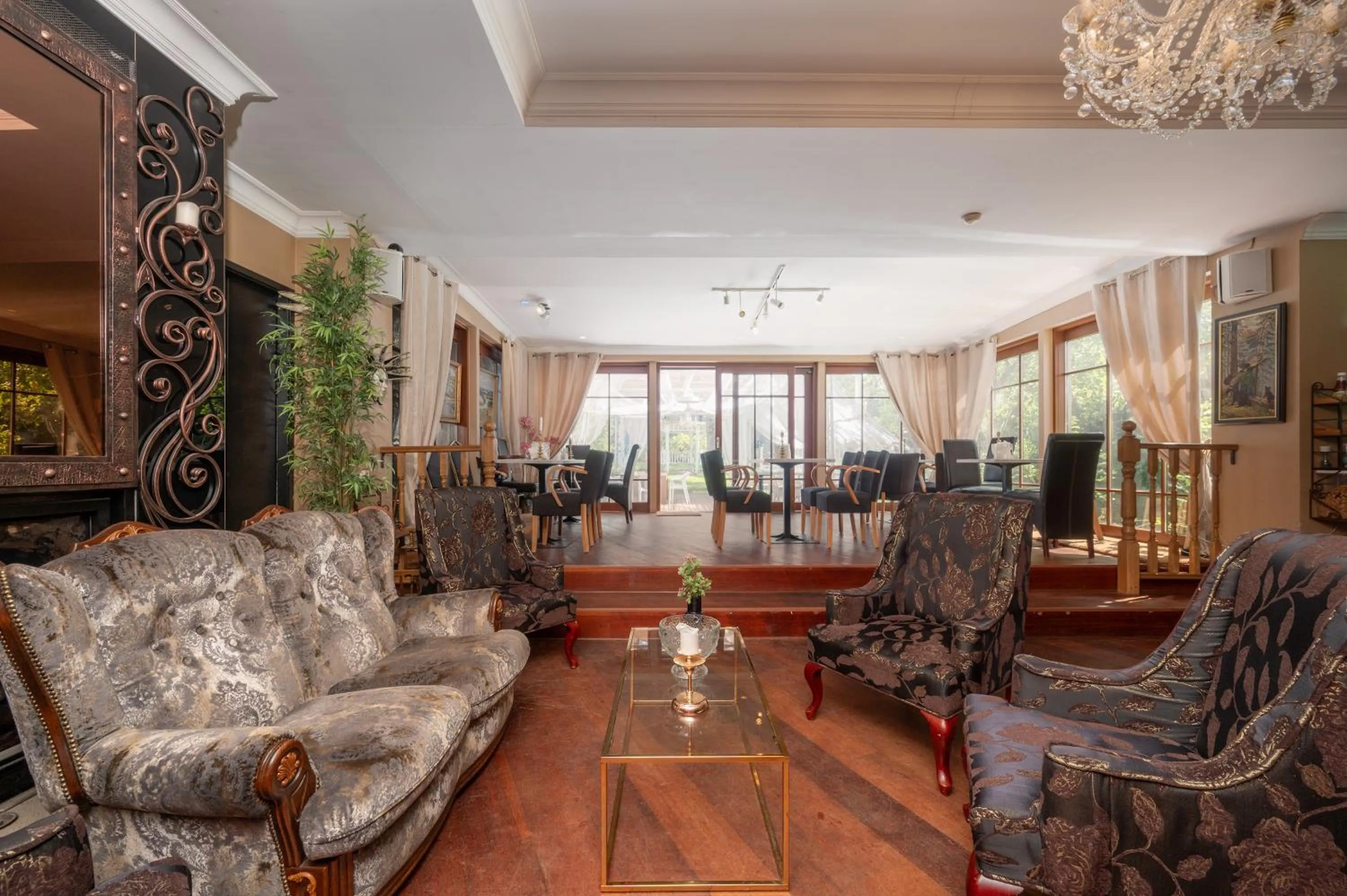 Restaurant/places to eat in Paivilla Boutique Hotel