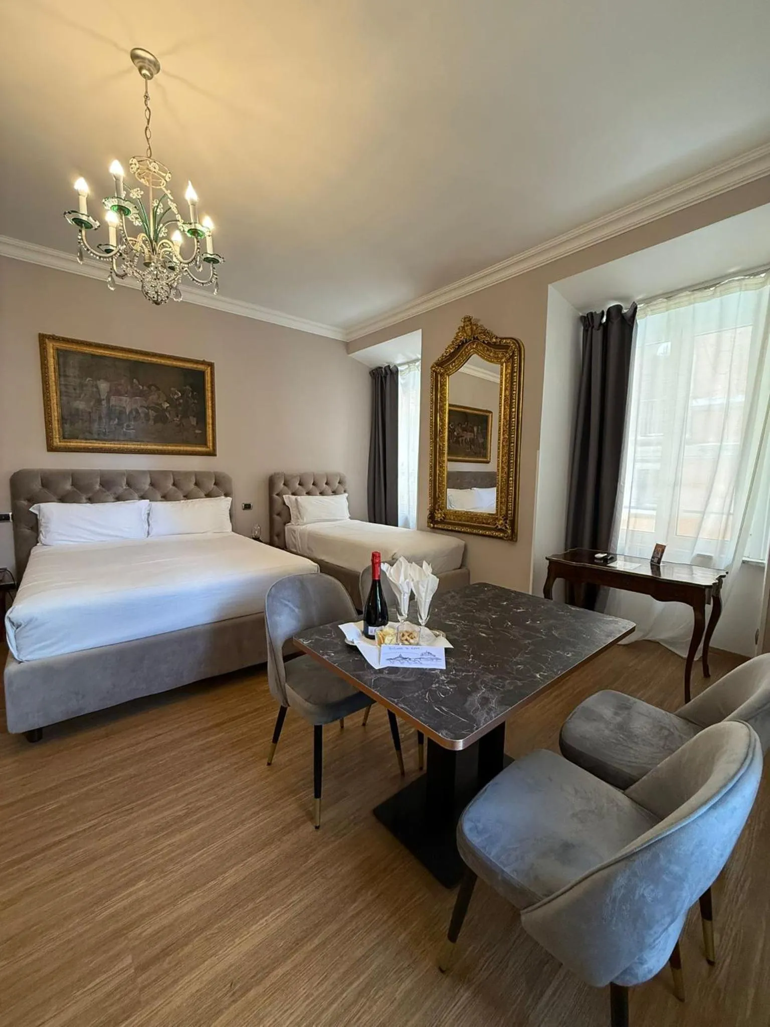 Bed in I TRE MOSCHETTIERI - D'ARTAGNAN Luxury Guest House