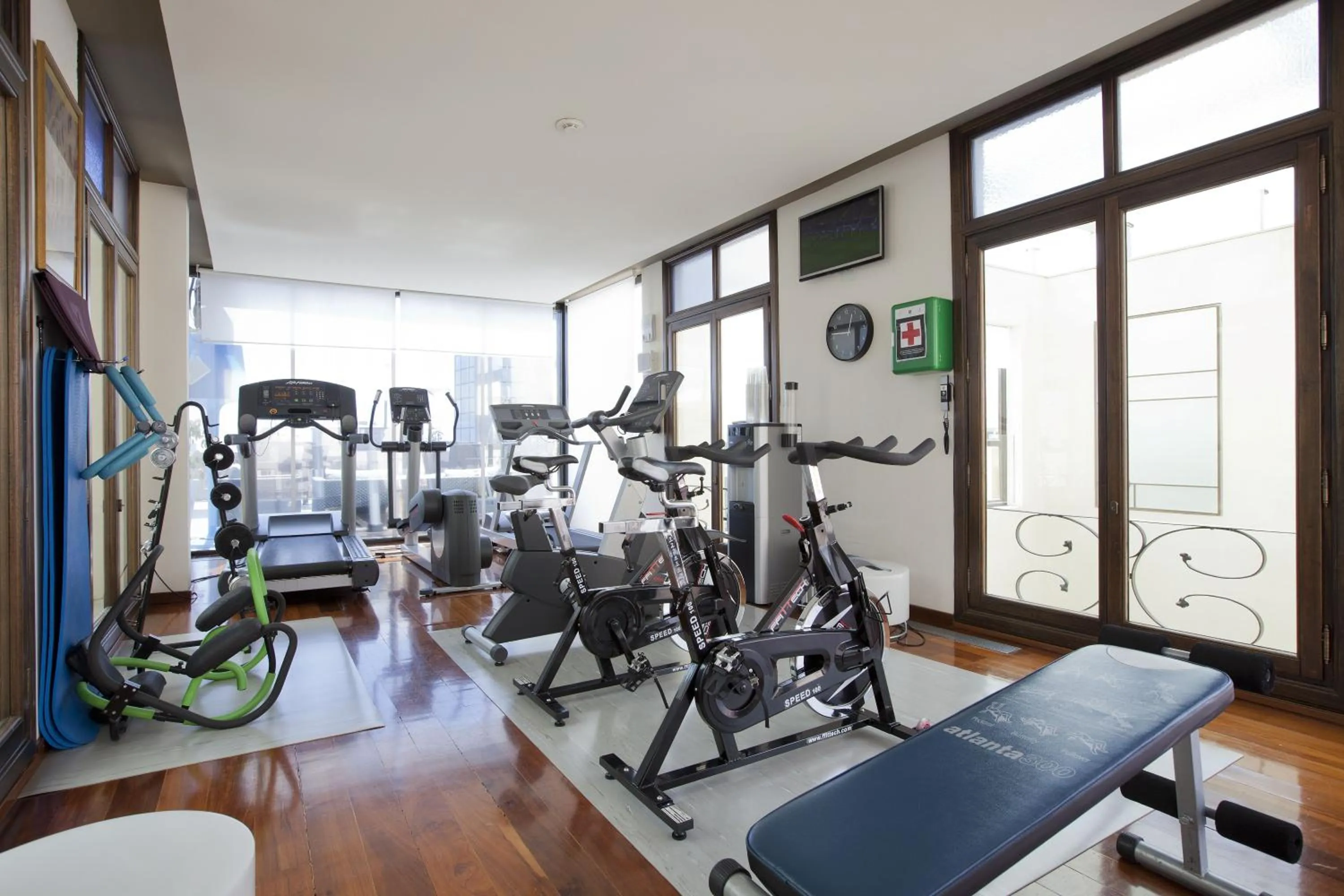 Fitness centre/facilities in Suites Center Barcelona