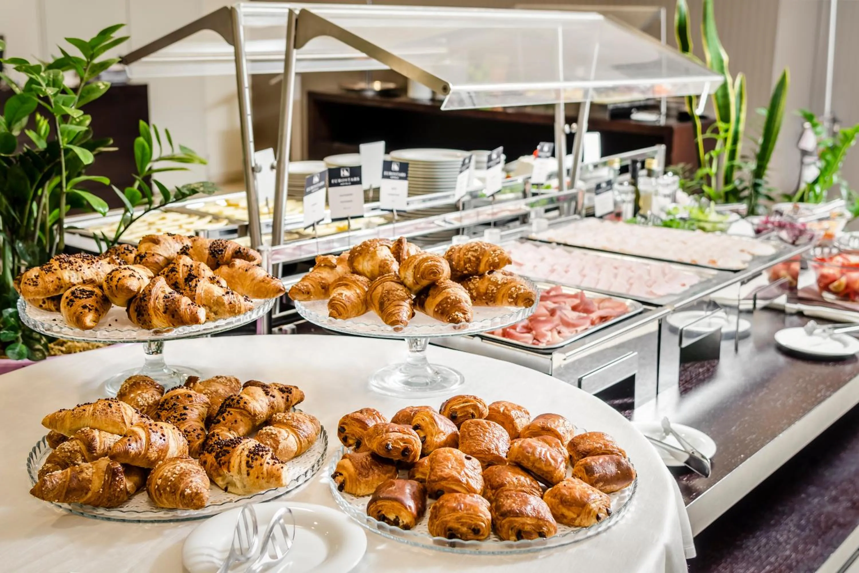Buffet breakfast in Eurostars Roma Aeterna