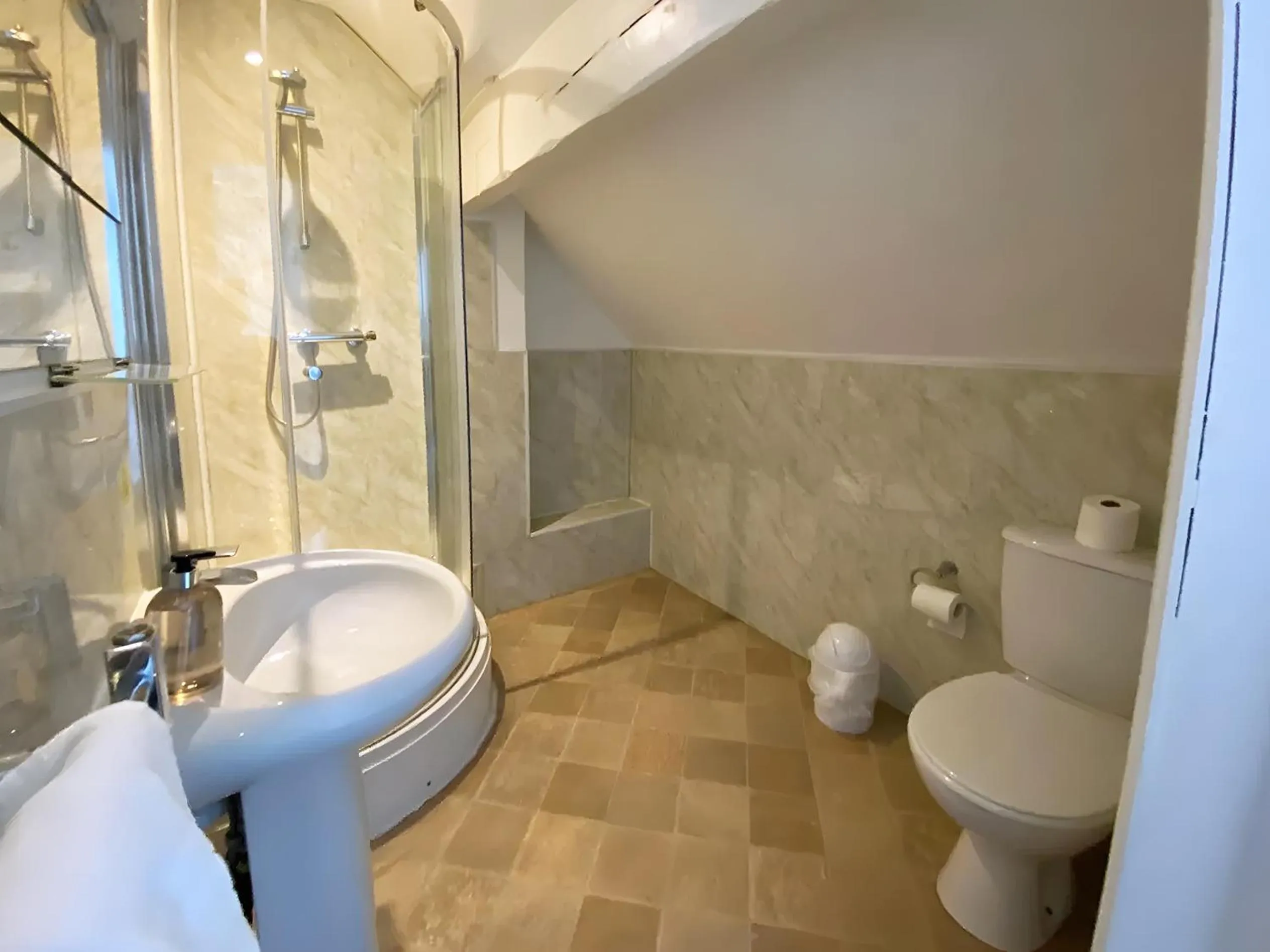 Shower in The Grand Hotel