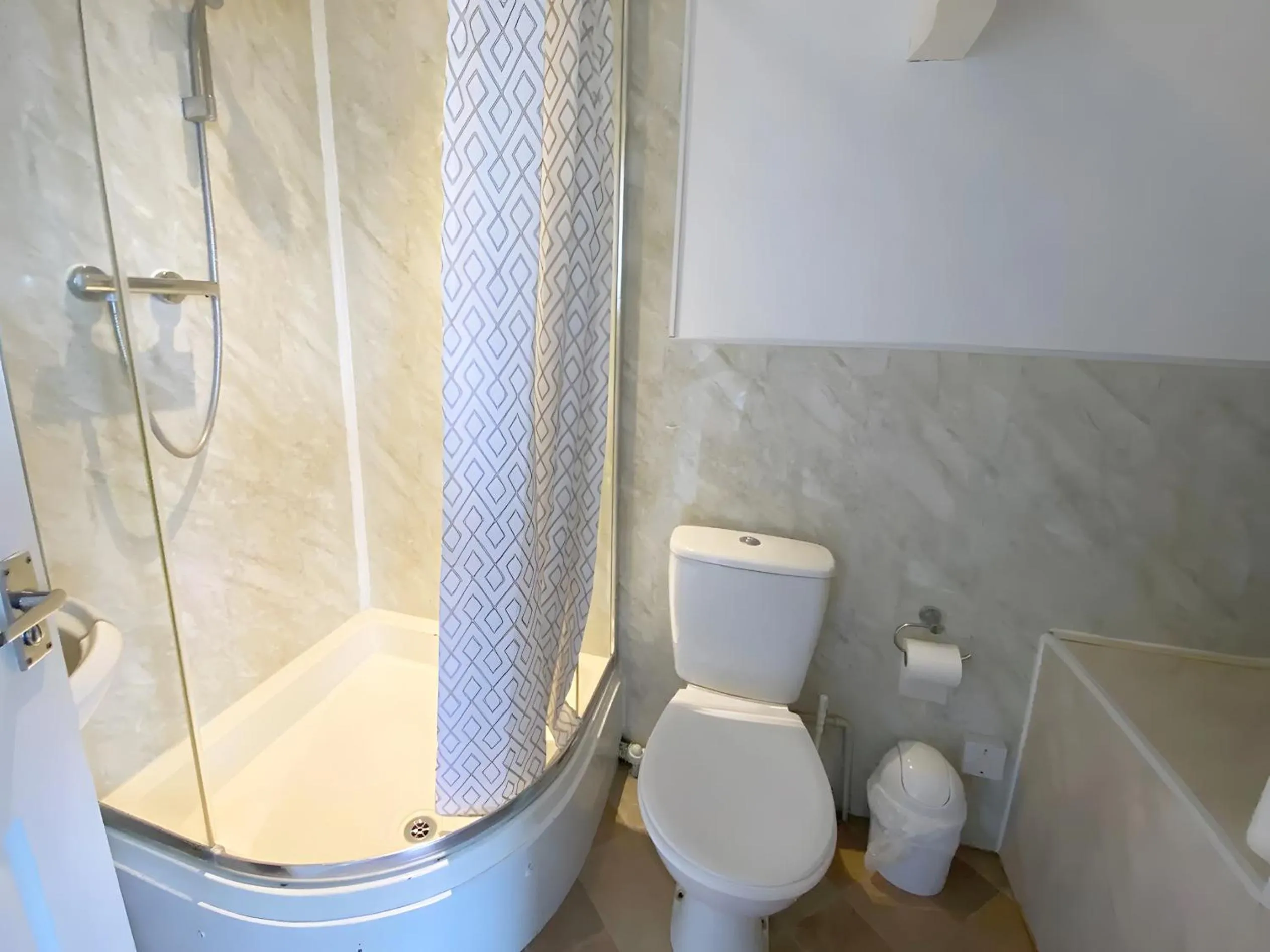 Shower in The Grand Hotel