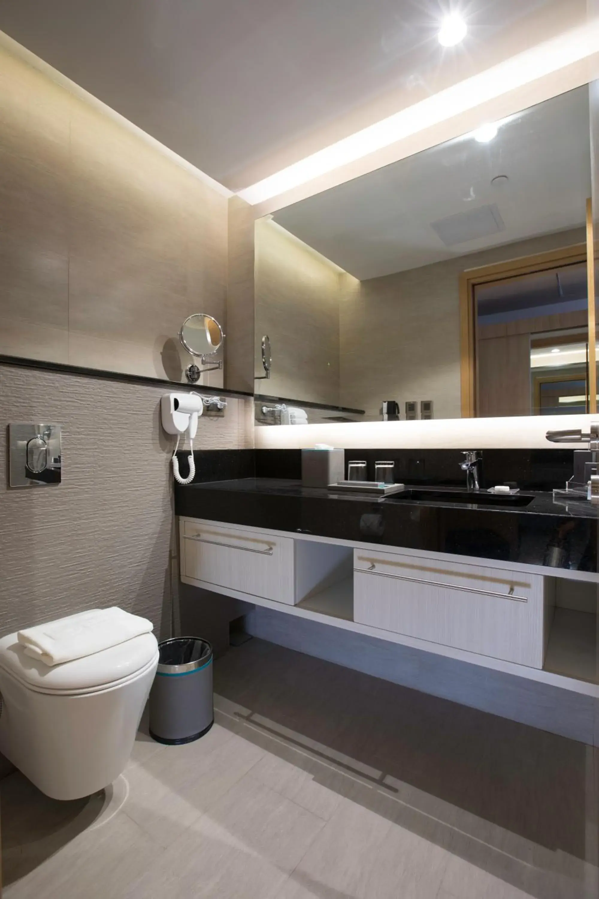 Bathroom in bai Hotel Cebu Bathroom in bai Hotel Cebu