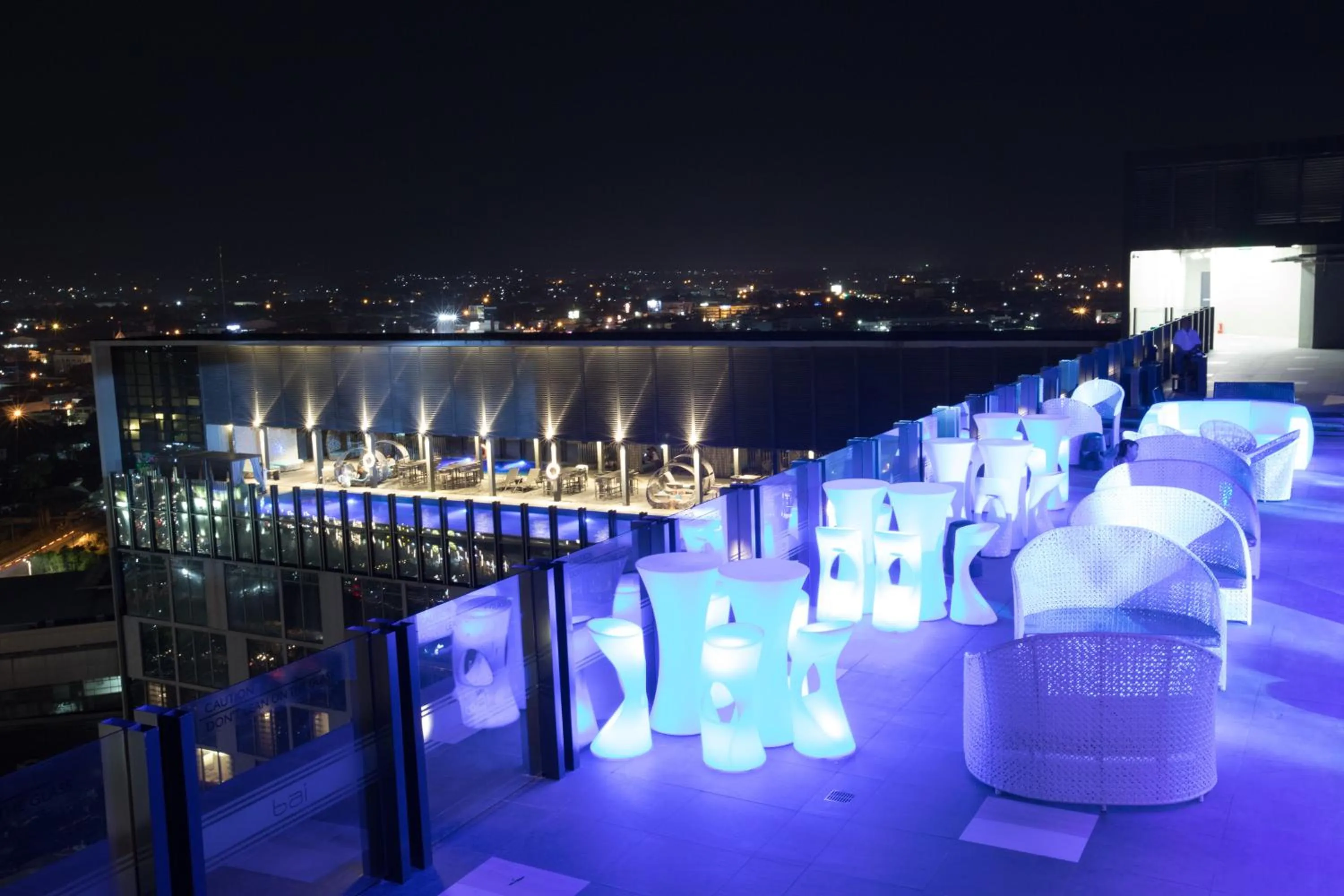 Lounge or bar in bai Hotel Cebu