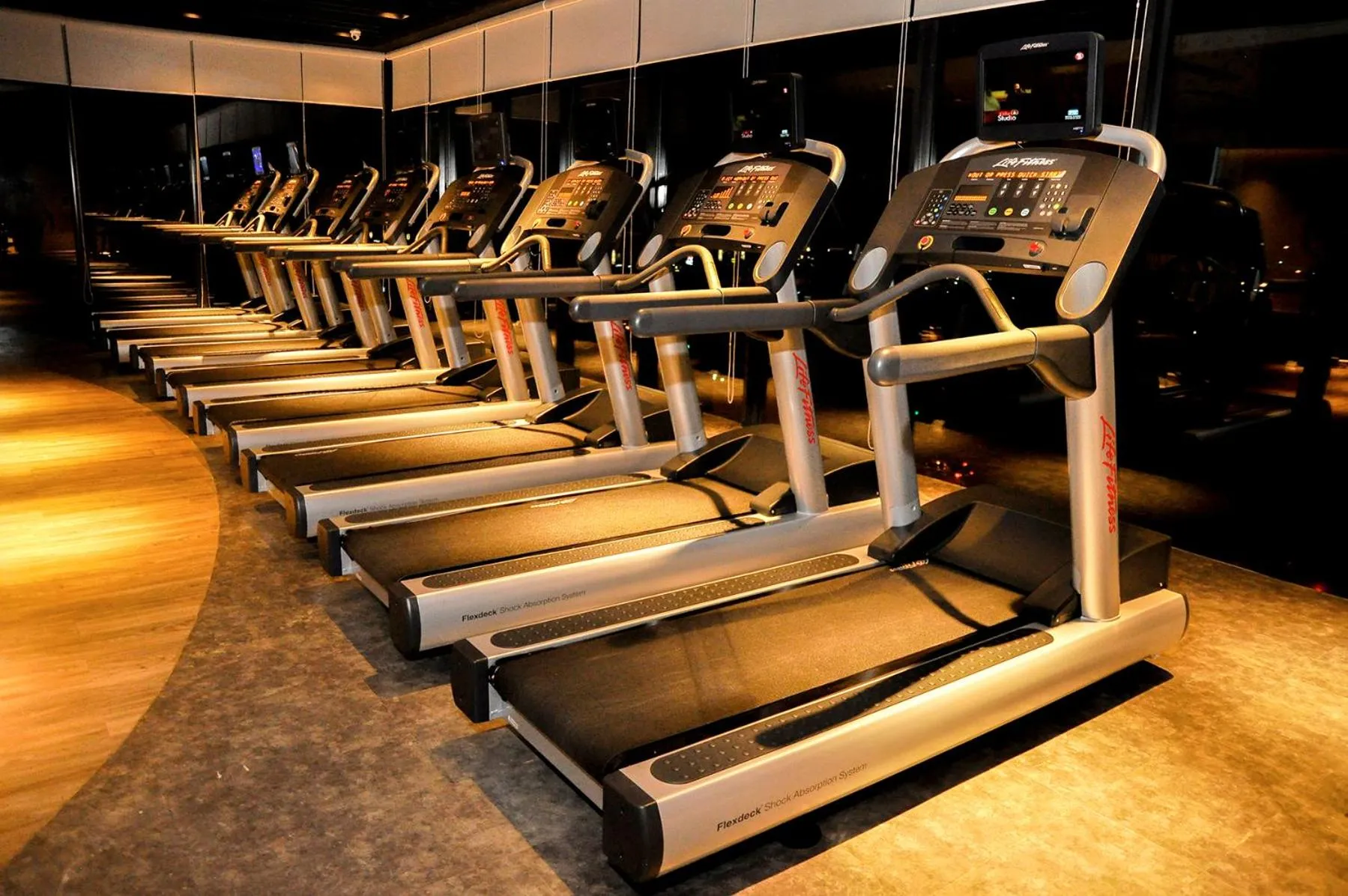 Fitness centre/facilities in bai Hotel Cebu