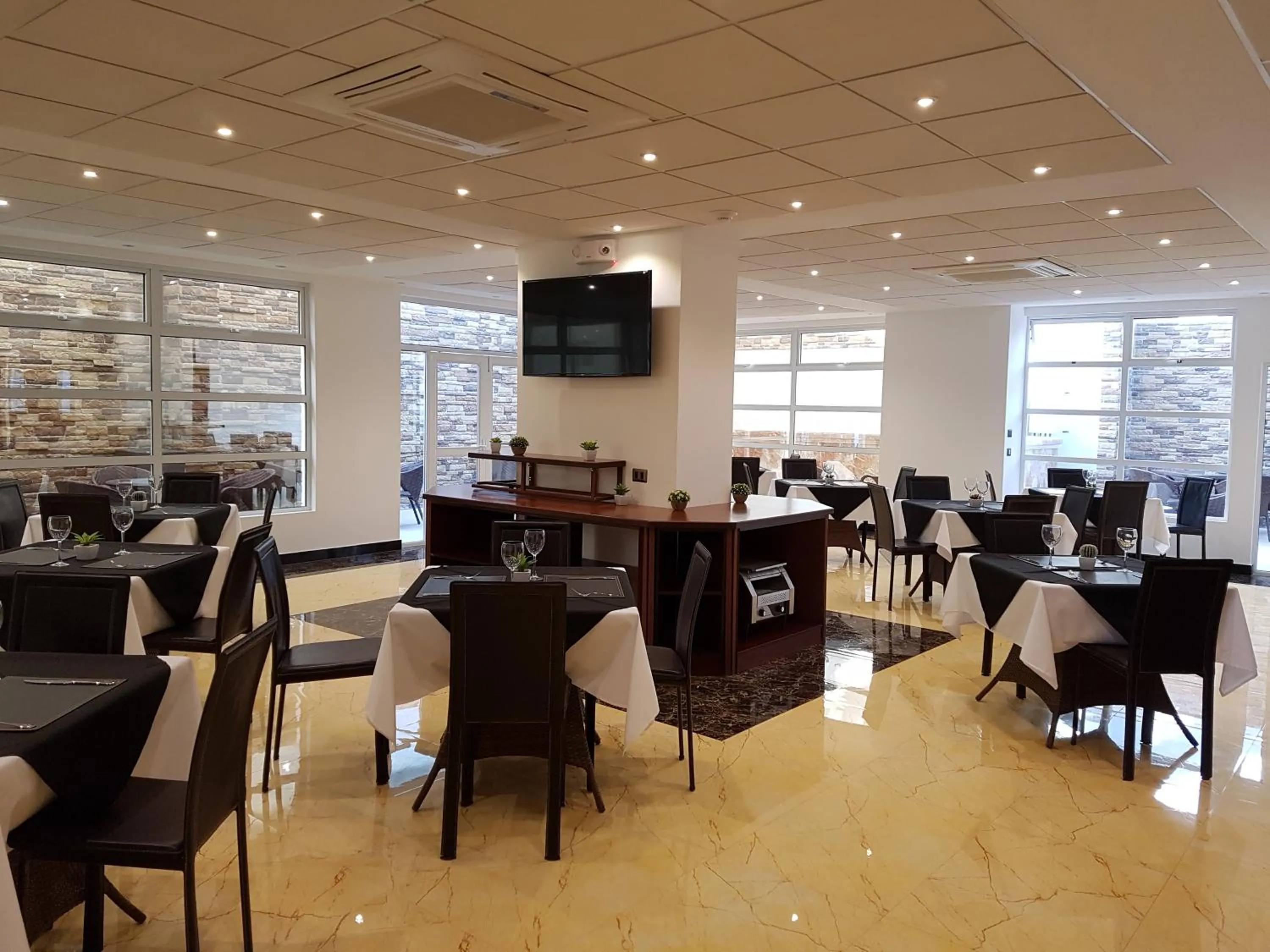 Restaurant/places to eat in Hotel Costa Pacifico - Suite