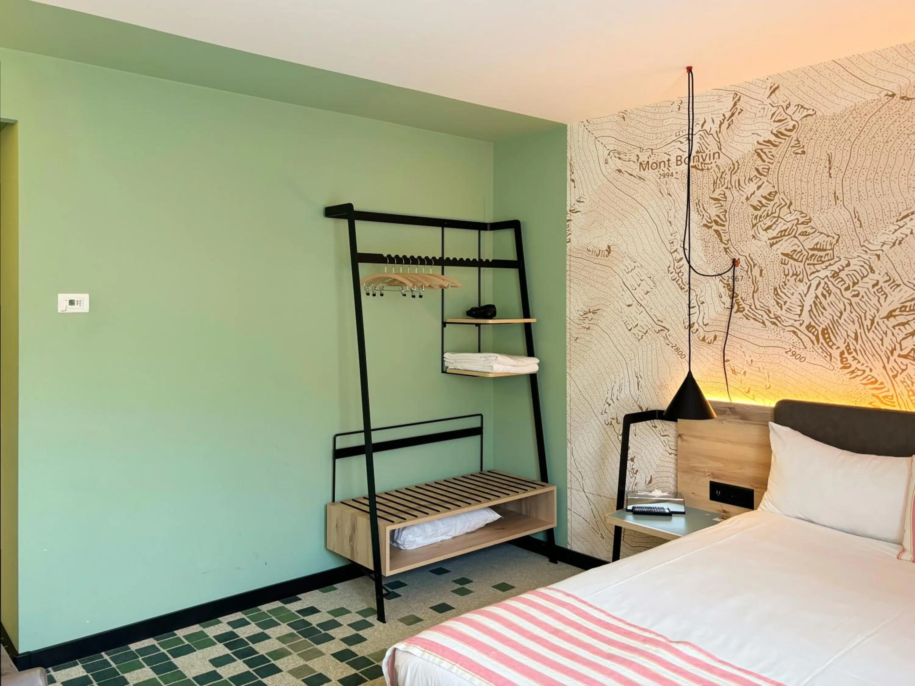 Bedroom, Bed in Nonanteneuf appart hōtel Sierre - contactless check-in