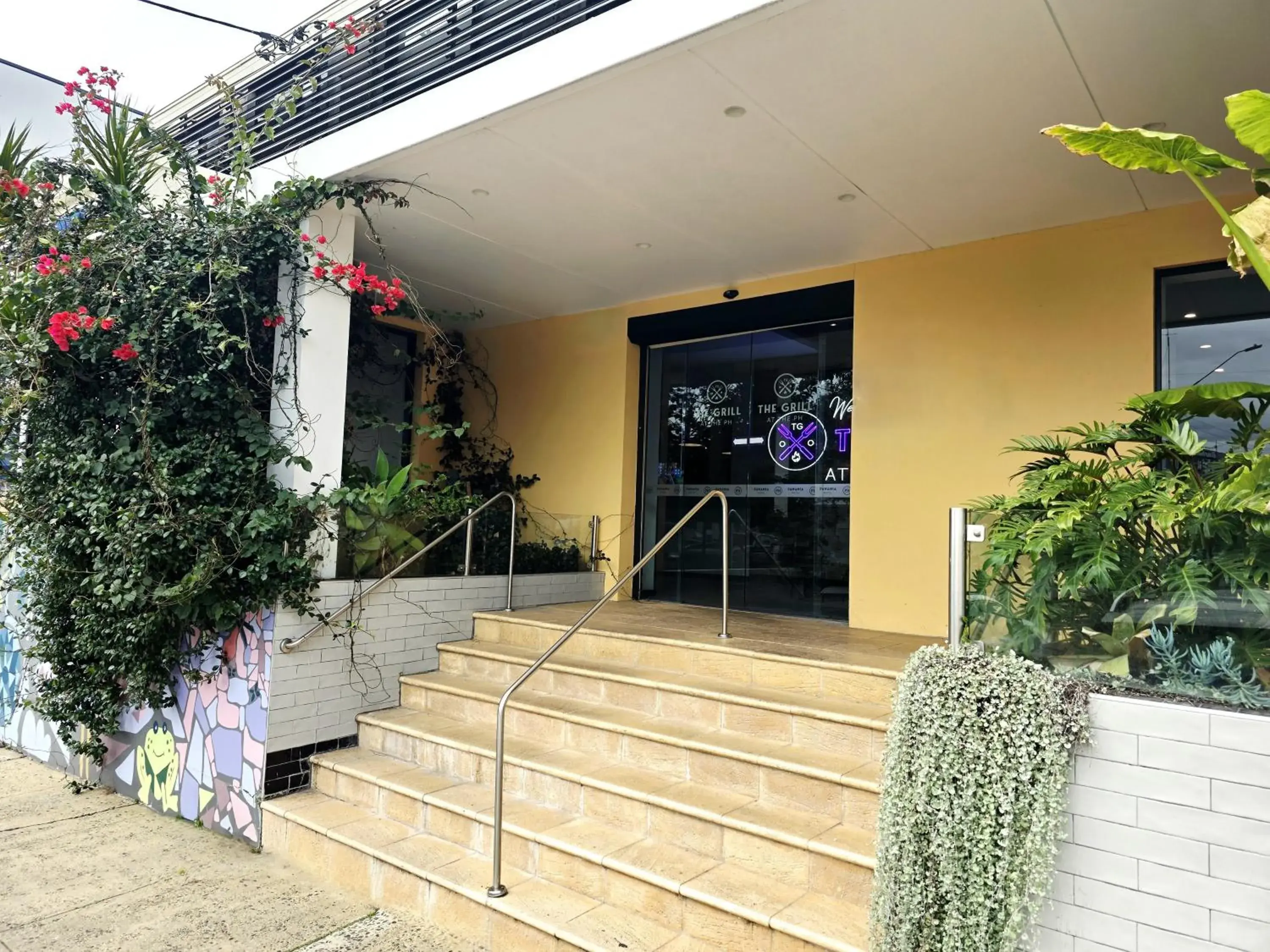 Property building in Panania Hotel Sydney Property building in Panania Hotel Sydney