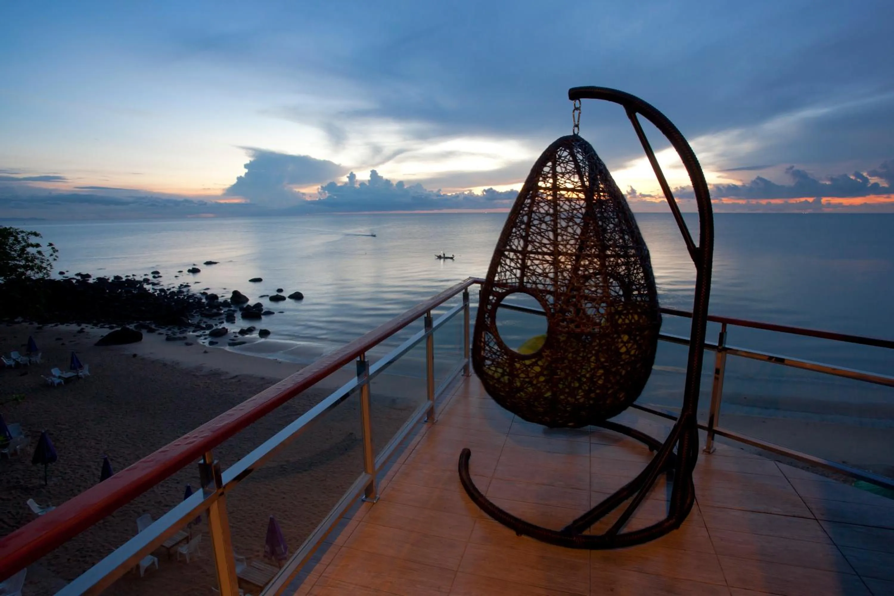 Balcony/Terrace in Prasarnsook Villa Beach Resort