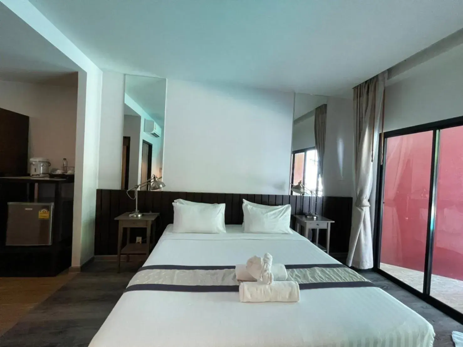 Bed in Prasarnsook Villa Beach Resort Bed in Prasarnsook Villa Beach Resort