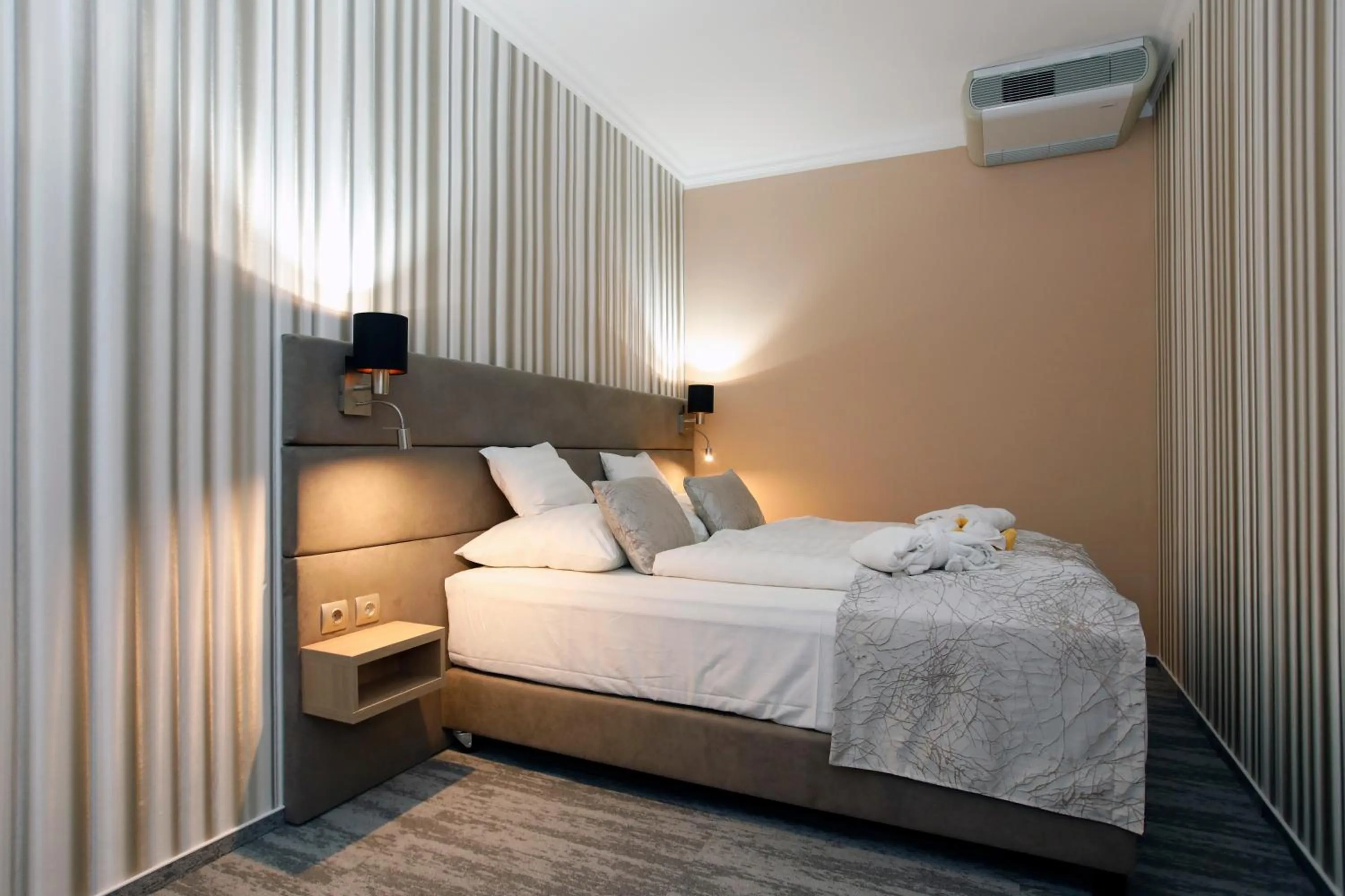 Bedroom, Bed in Wellness Hotel Laroba