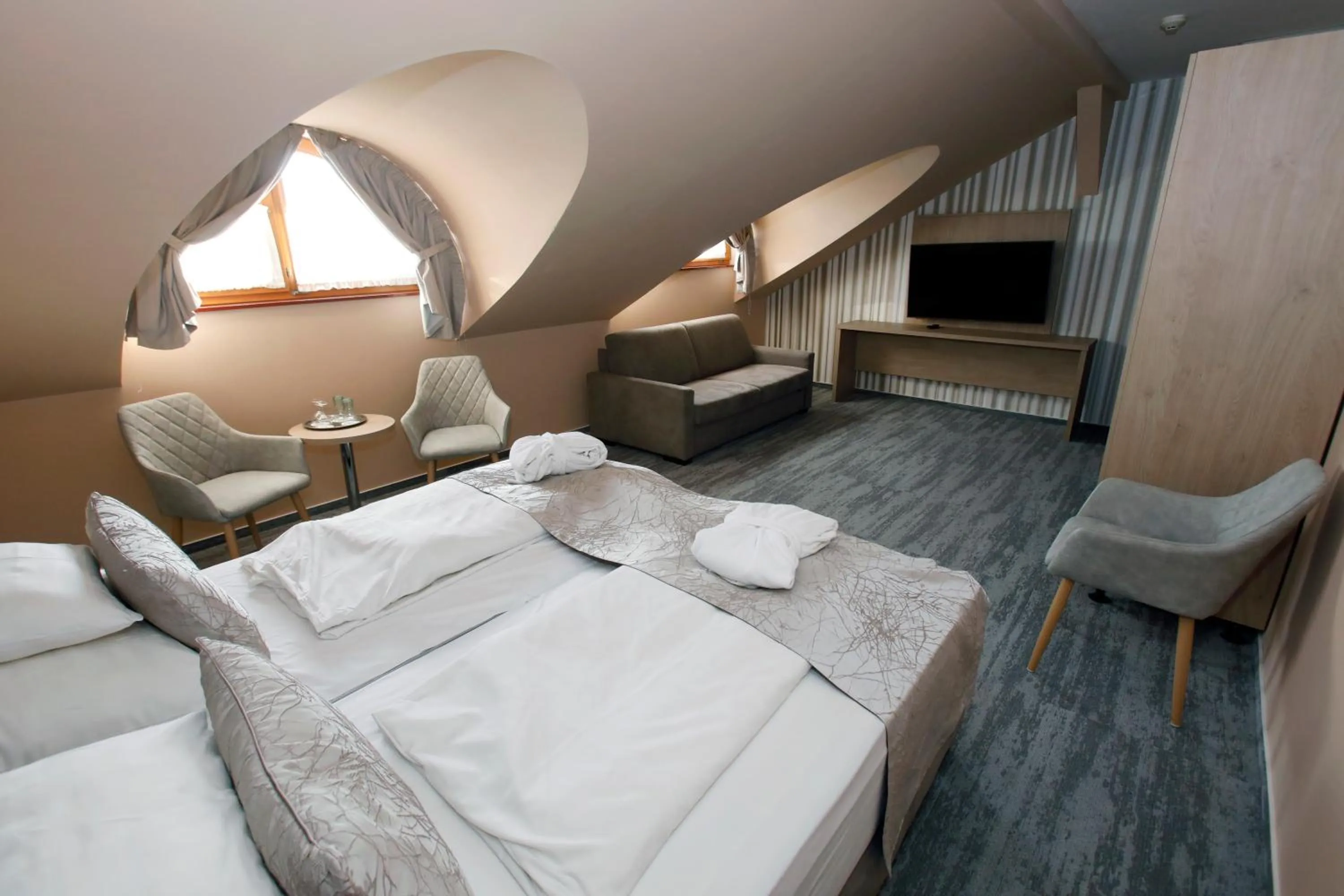 Photo of the whole room, Bed in Wellness Hotel Laroba