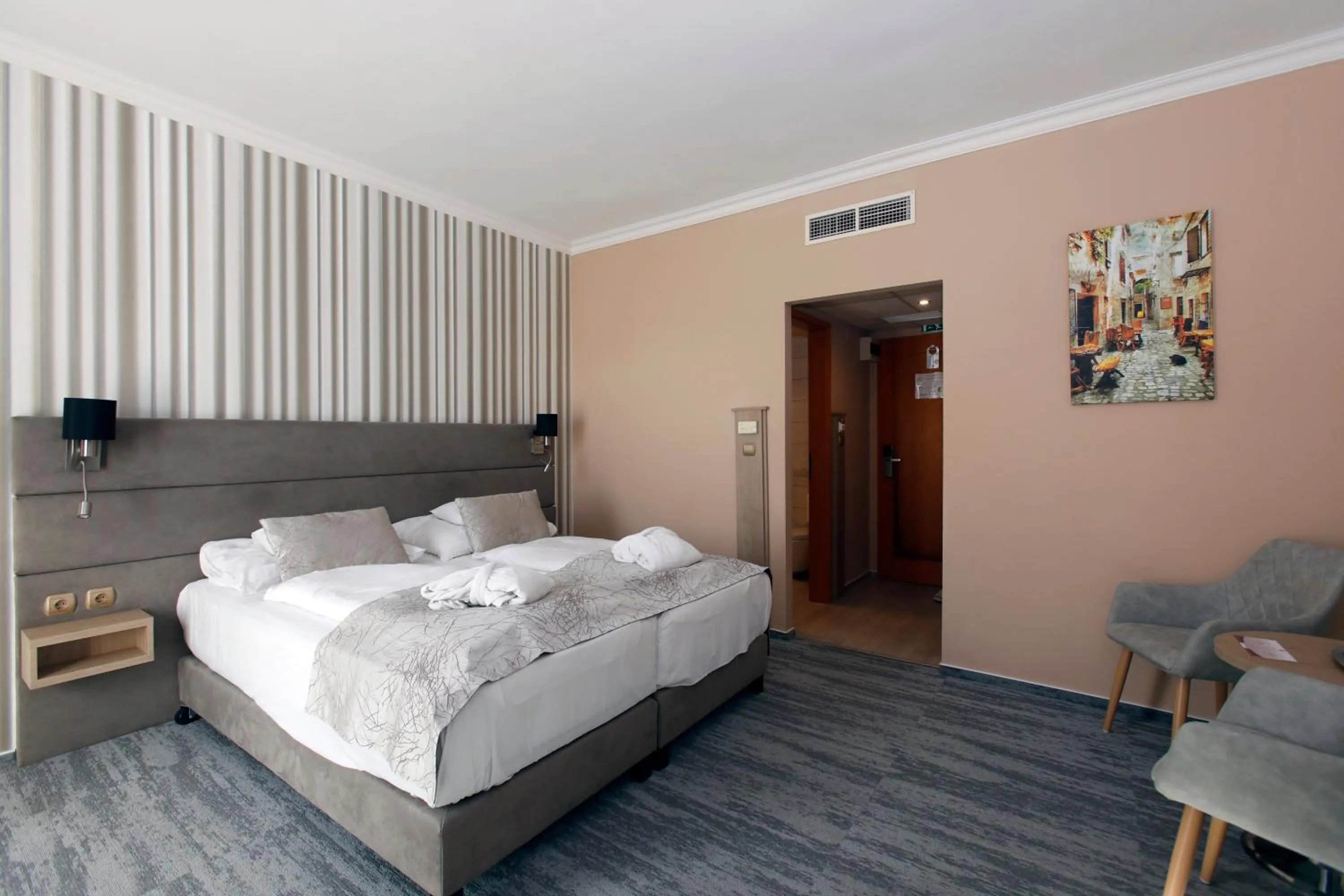 Photo of the whole room, Bed in Wellness Hotel Laroba