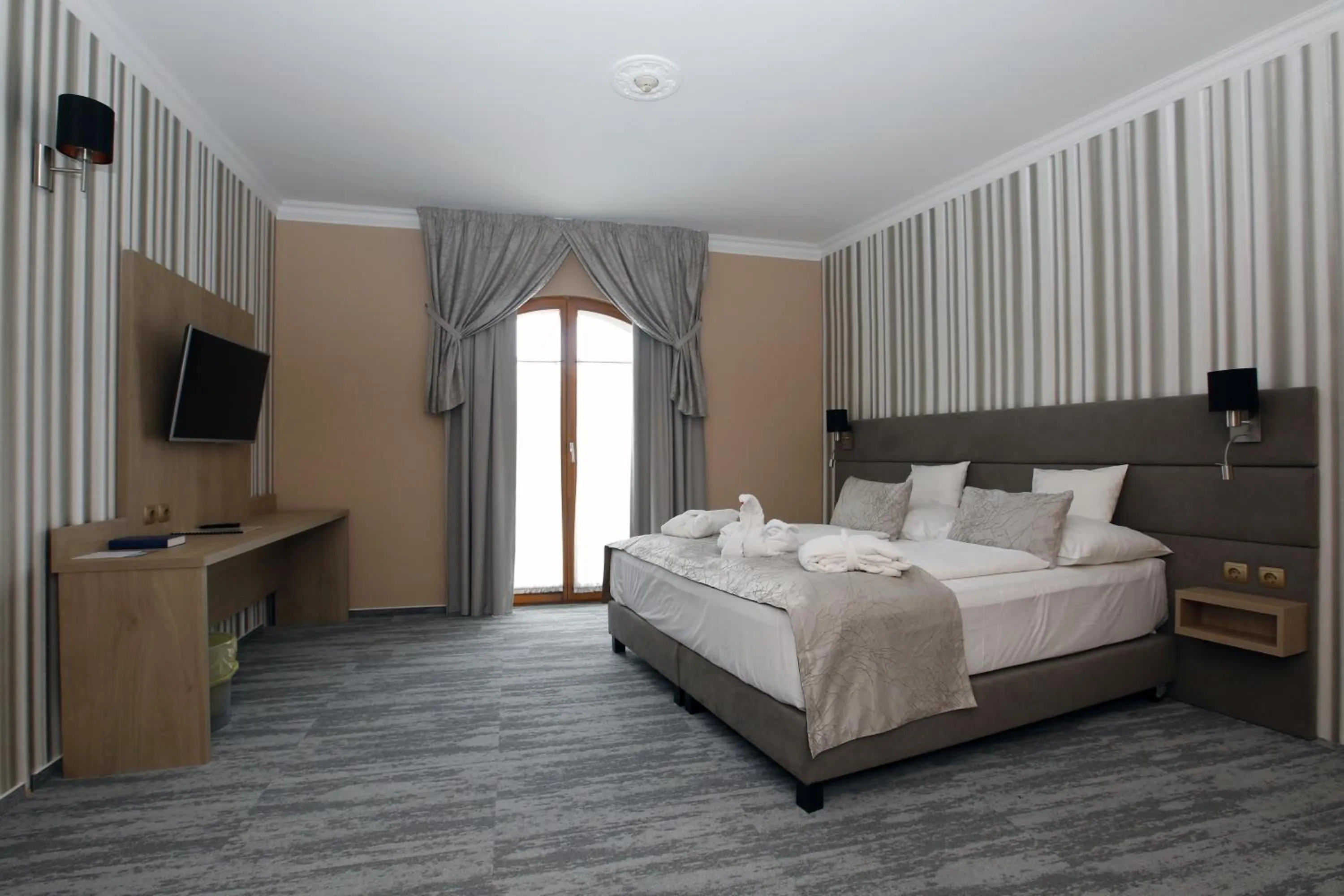 Bed in Wellness Hotel Laroba