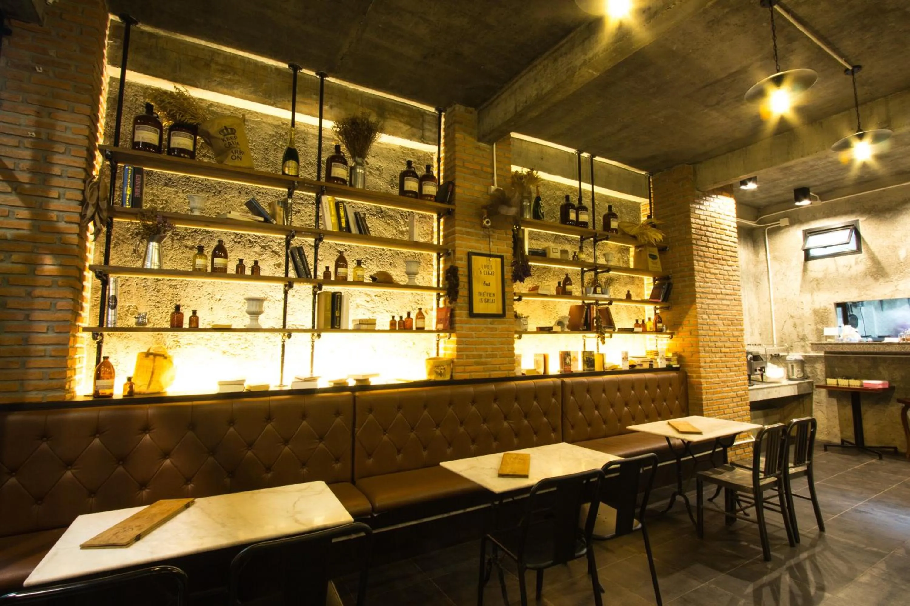 Restaurant/places to eat in Khaolak Tony Lodge