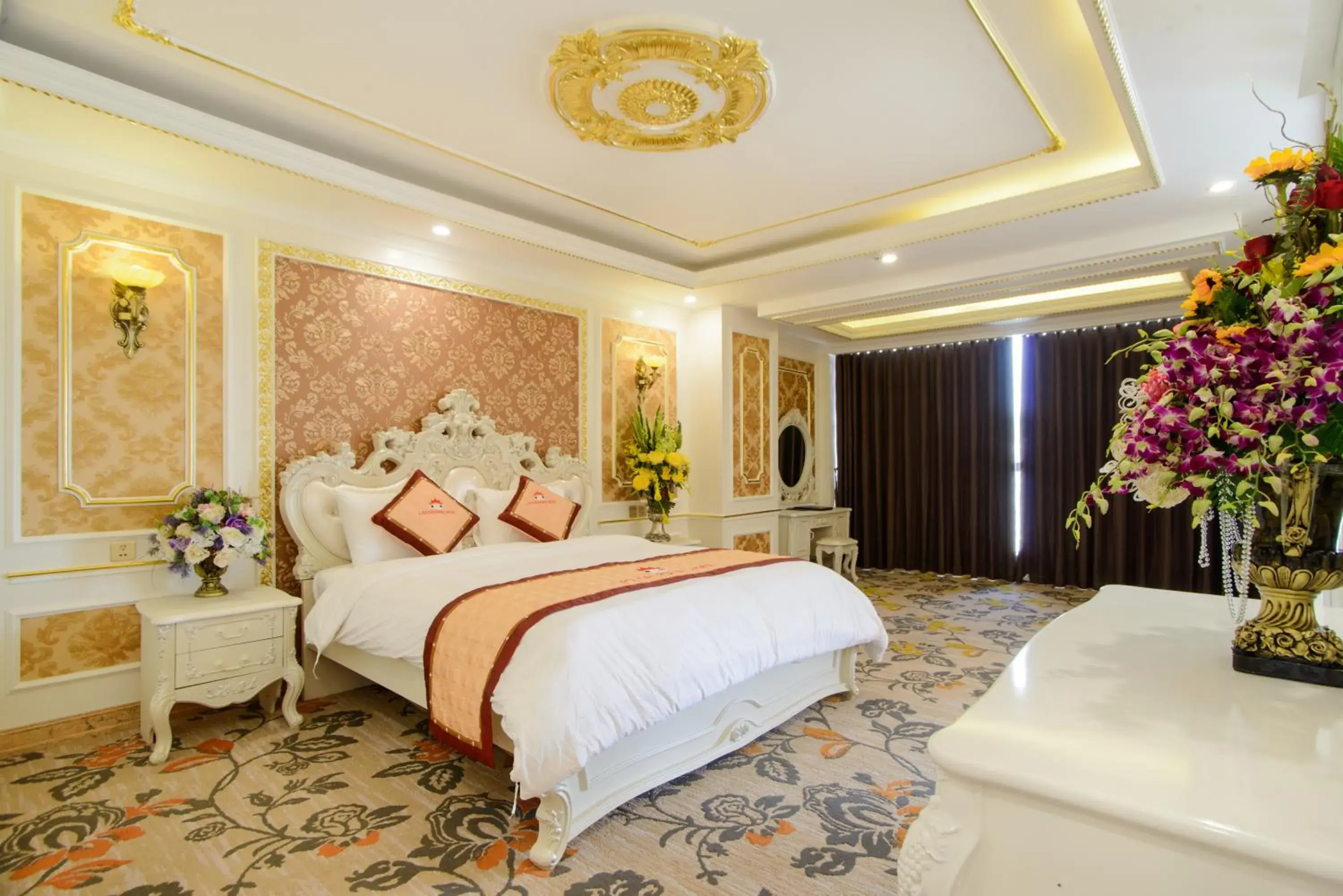 Summer, Bed in Lao Cai Royal Hotel Summer, Bed in Lao Cai Royal Hotel