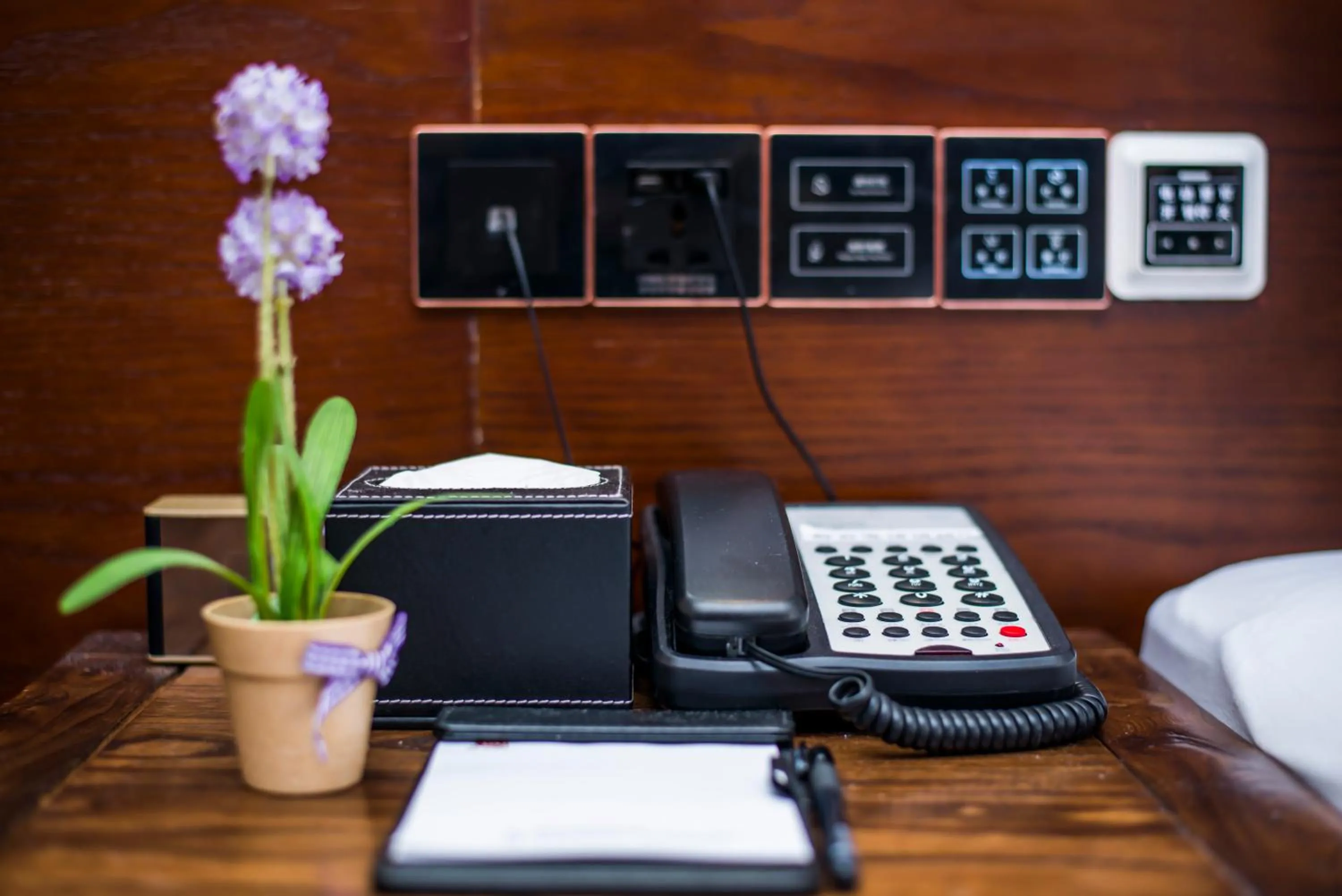 hair dresser in Qingdao MG Hotel l Walking distance to the beach & railway station & St Michaels Cathedral