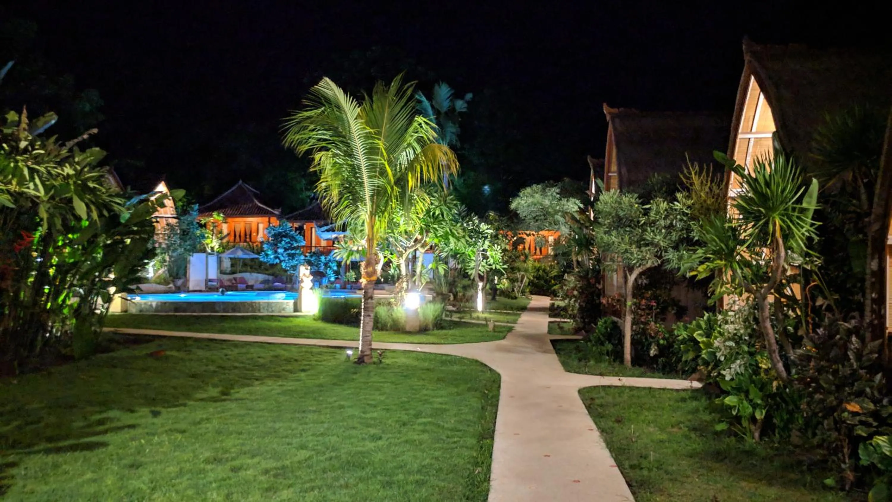 Garden in Paradesa Living