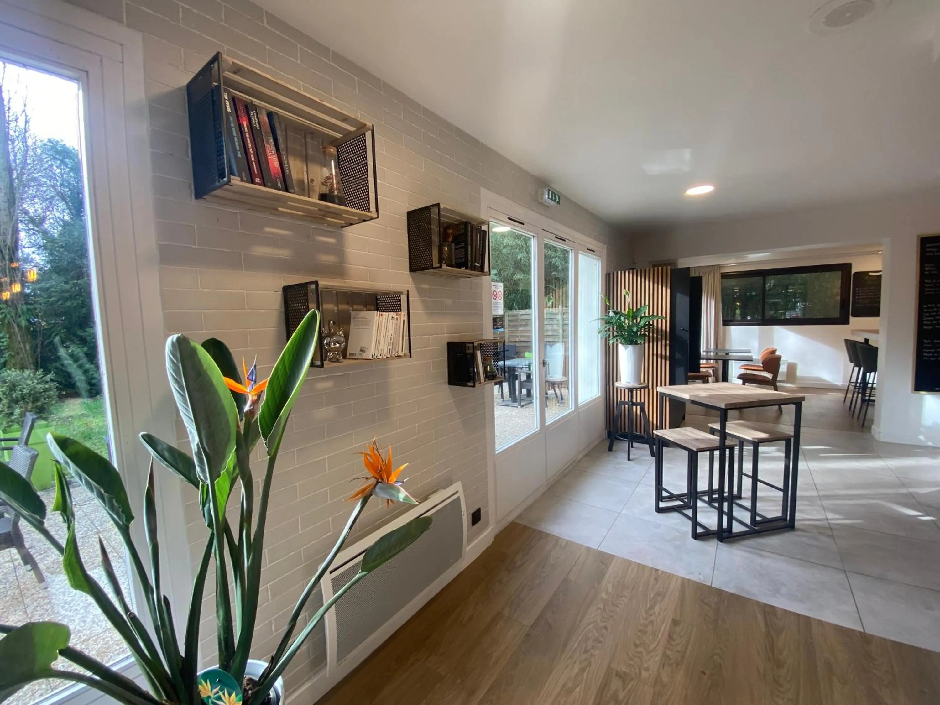 Restaurant/places to eat in Première Classe Nantes Sud - Rezé Aéroport