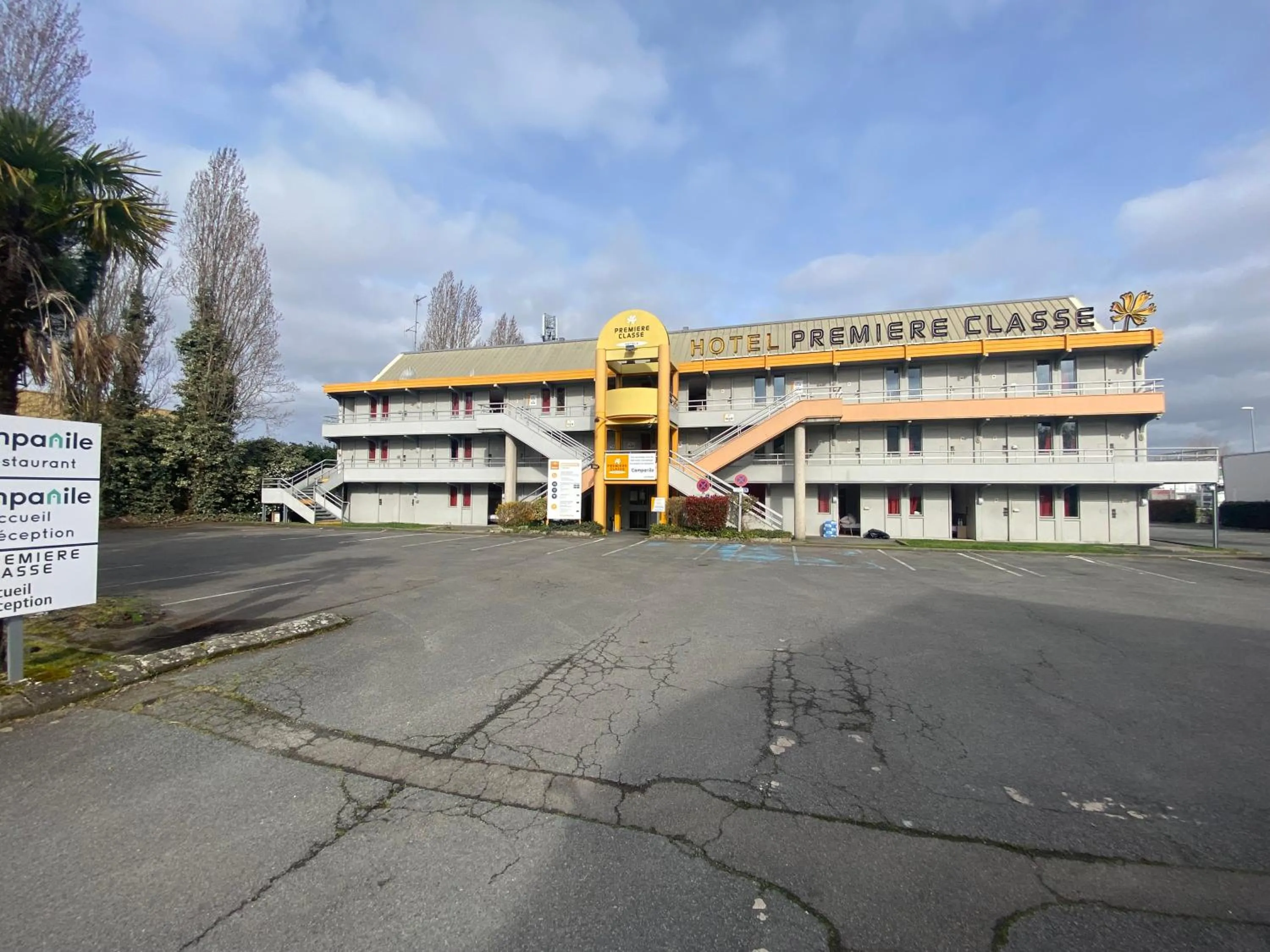 Facade/entrance in Première Classe Nantes Sud - Rezé Aéroport