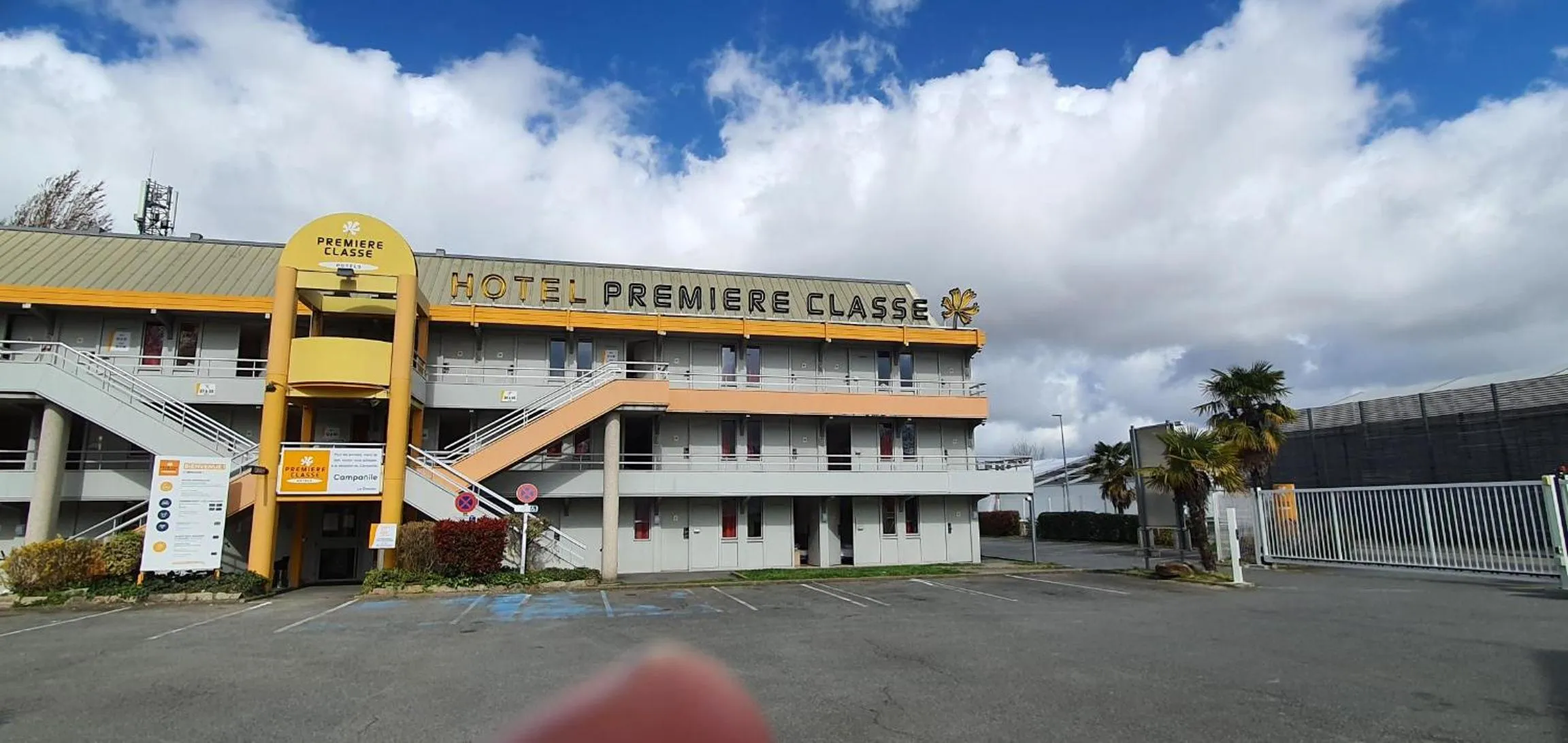 Facade/entrance in Première Classe Nantes Sud - Rezé Aéroport