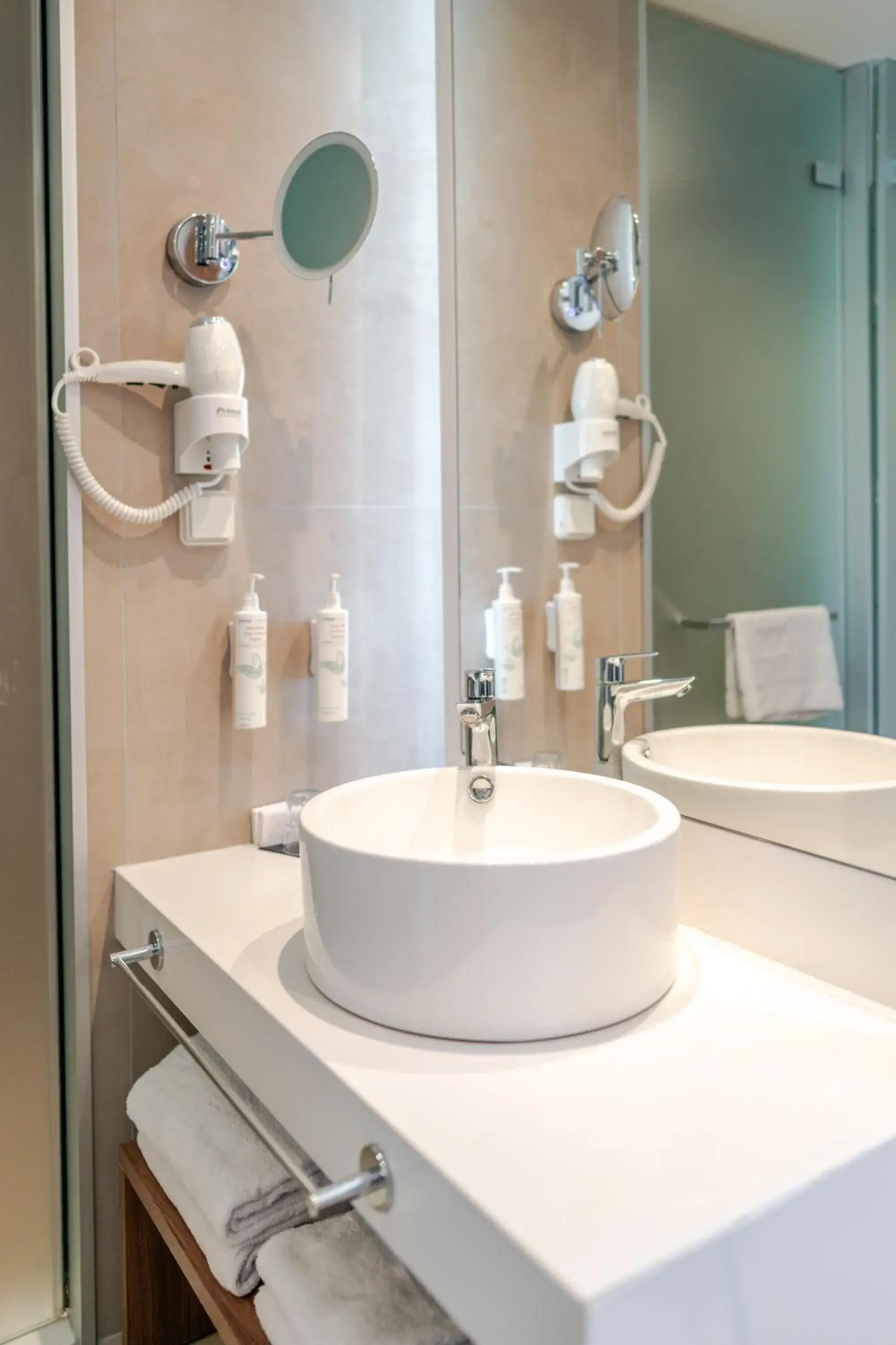 Bathroom in Calypso Beach Bathroom in Calypso Beach