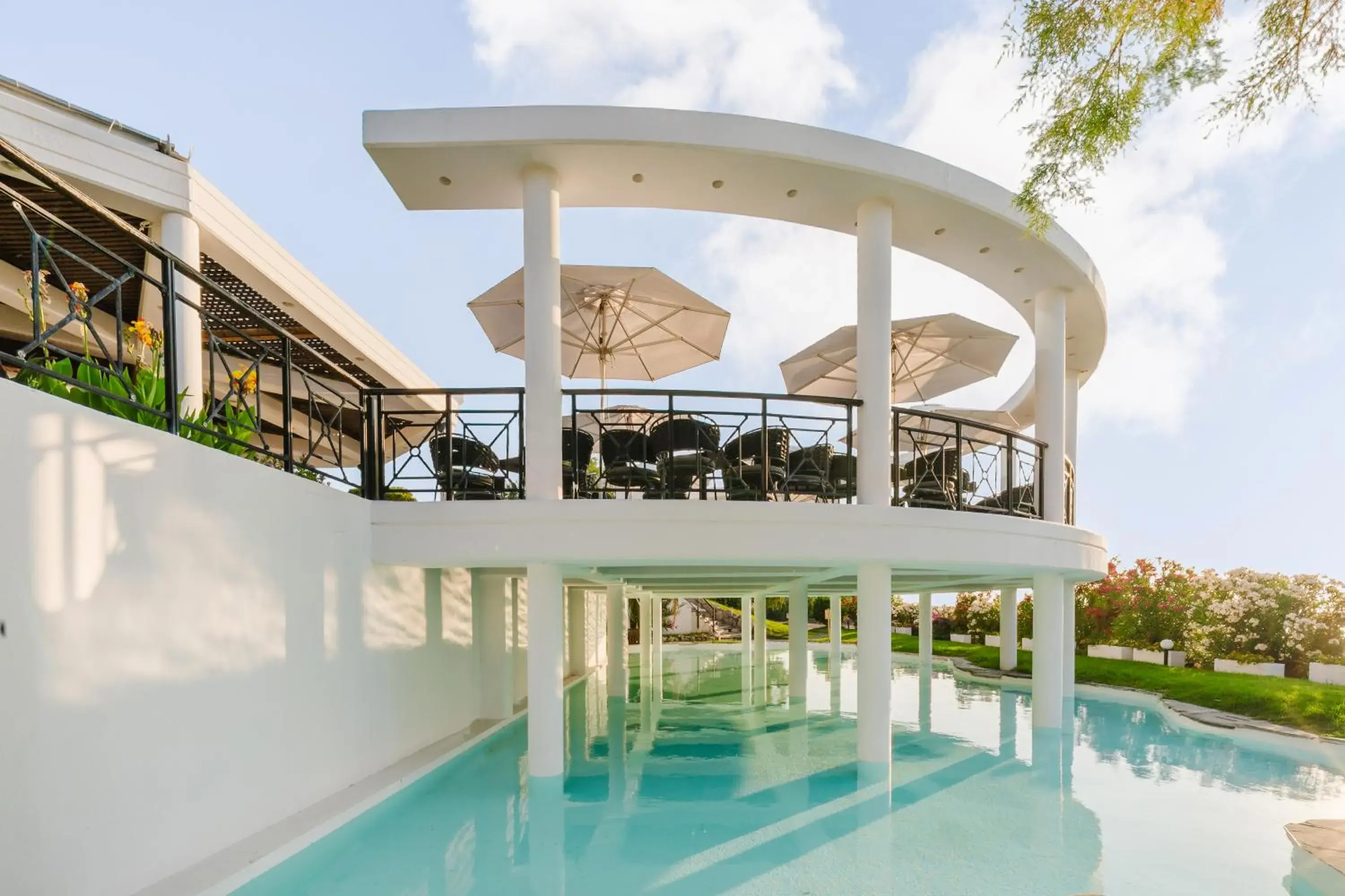 Lounge or bar in Calypso Beach Lounge or bar in Calypso Beach