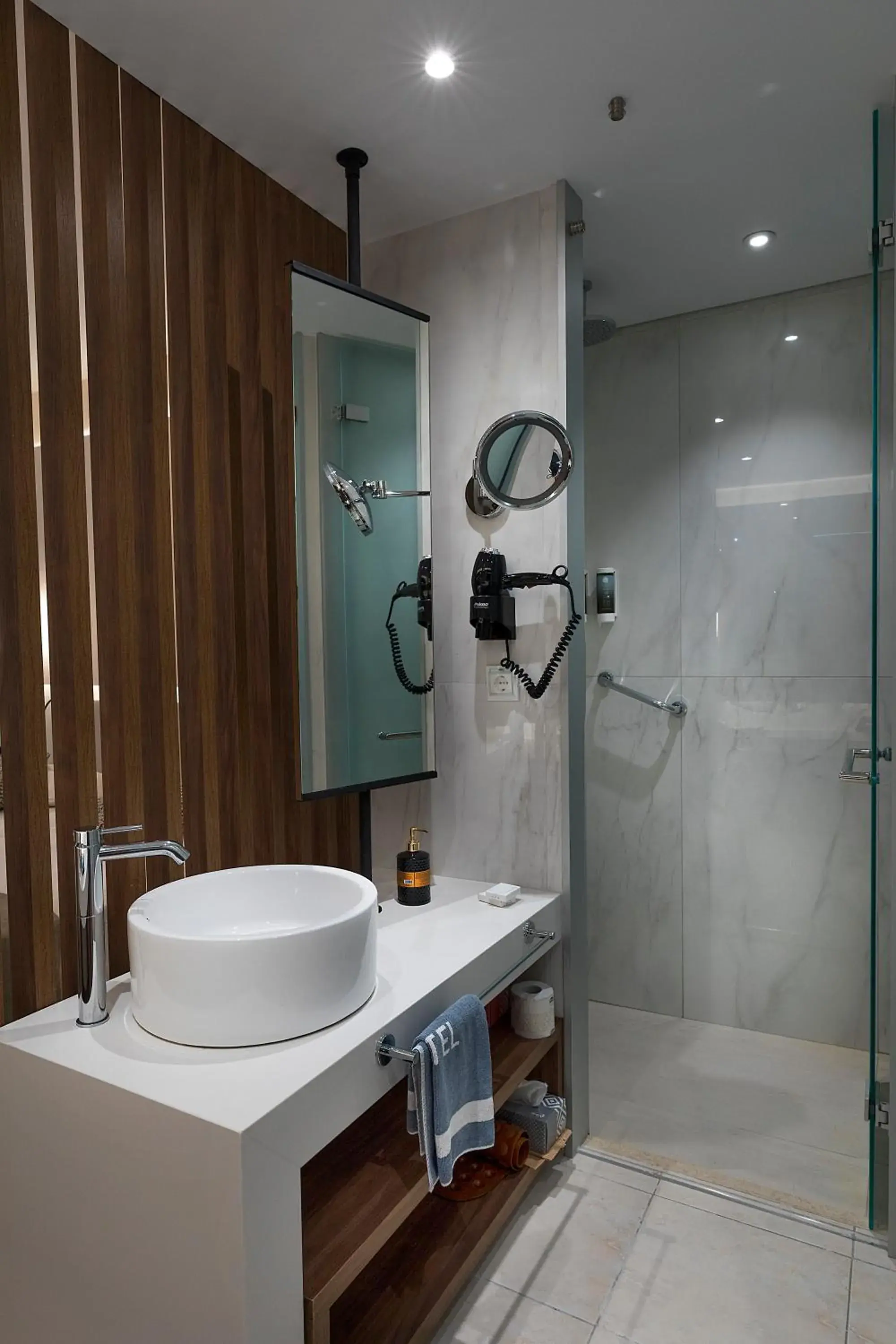 Deluxe Double or Twin Room with Sea View in Calypso Beach Deluxe Double or Twin Room with Sea View in Calypso Beach