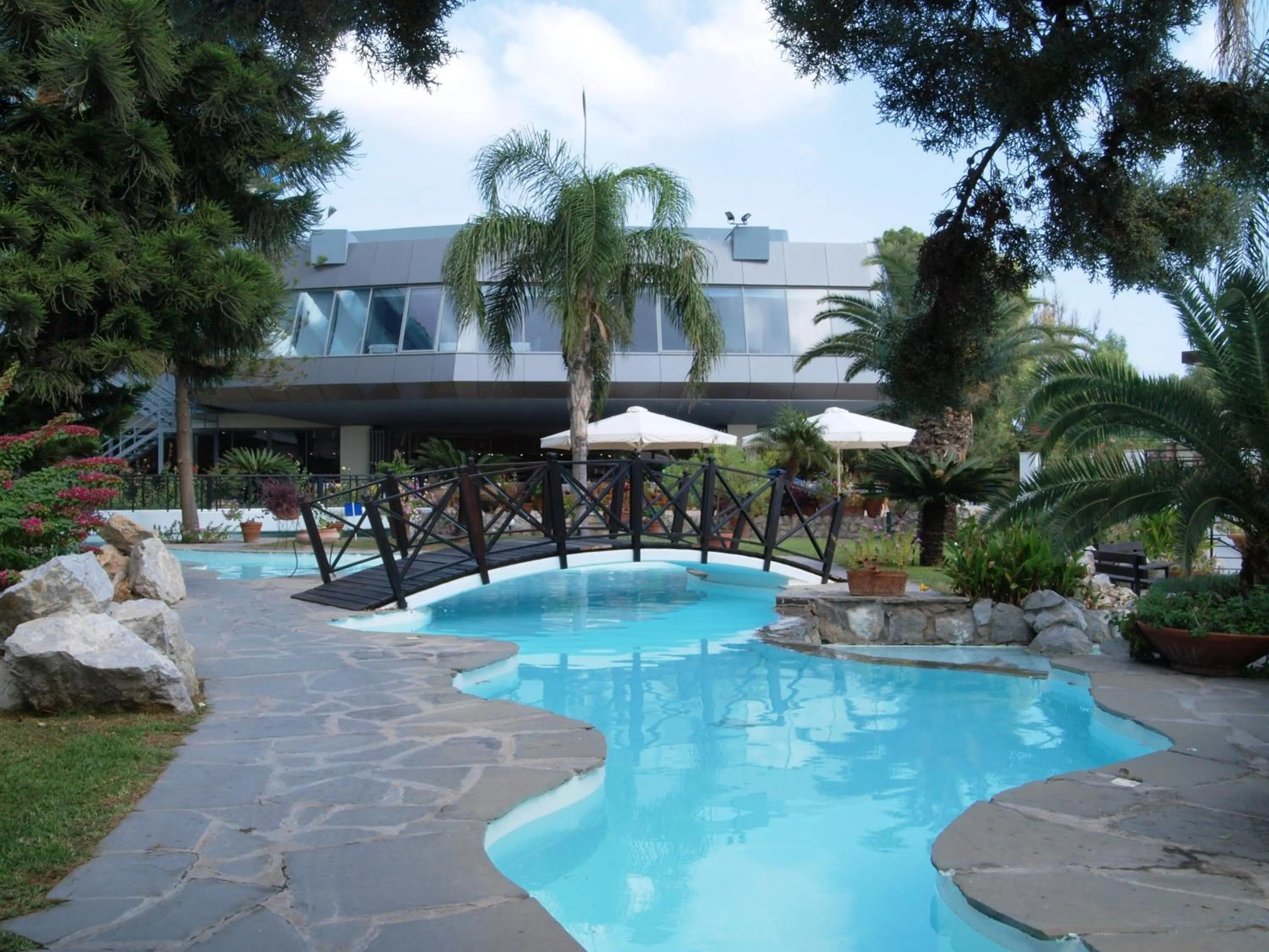 Swimming pool in Calypso Beach