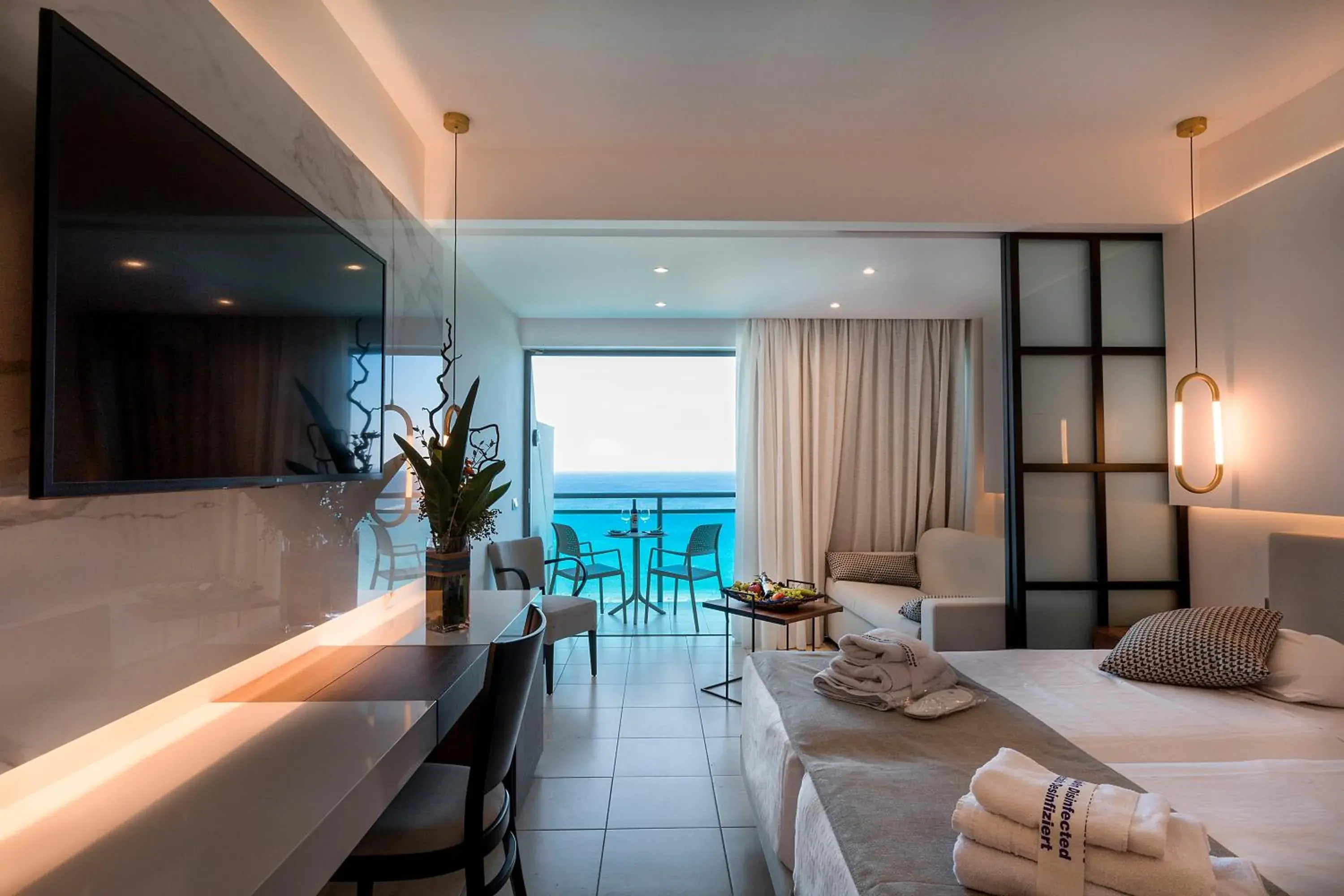 Bedroom, Bed in Calypso Beach Bedroom, Bed in Calypso Beach