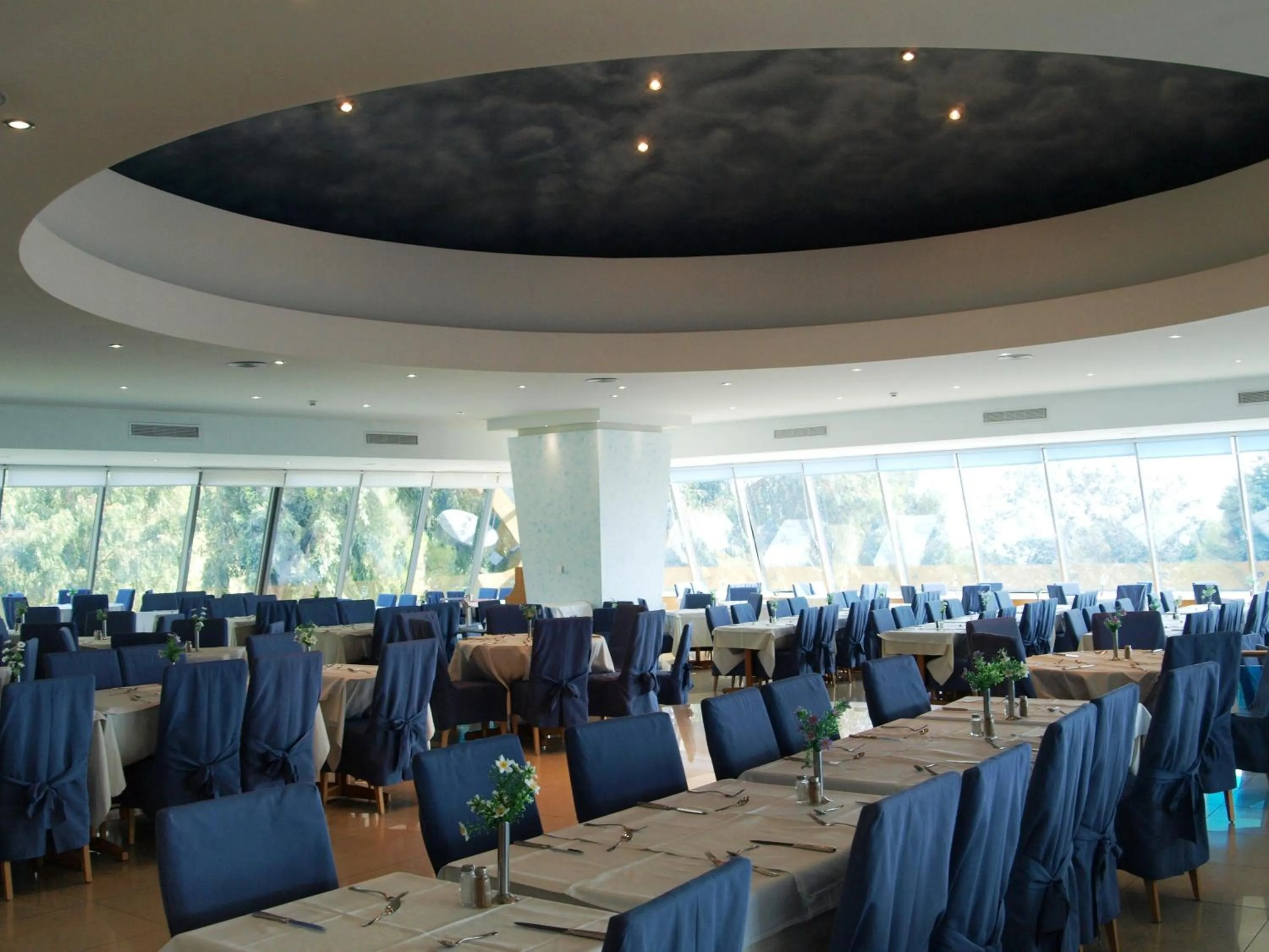 Restaurant/places to eat in Calypso Beach