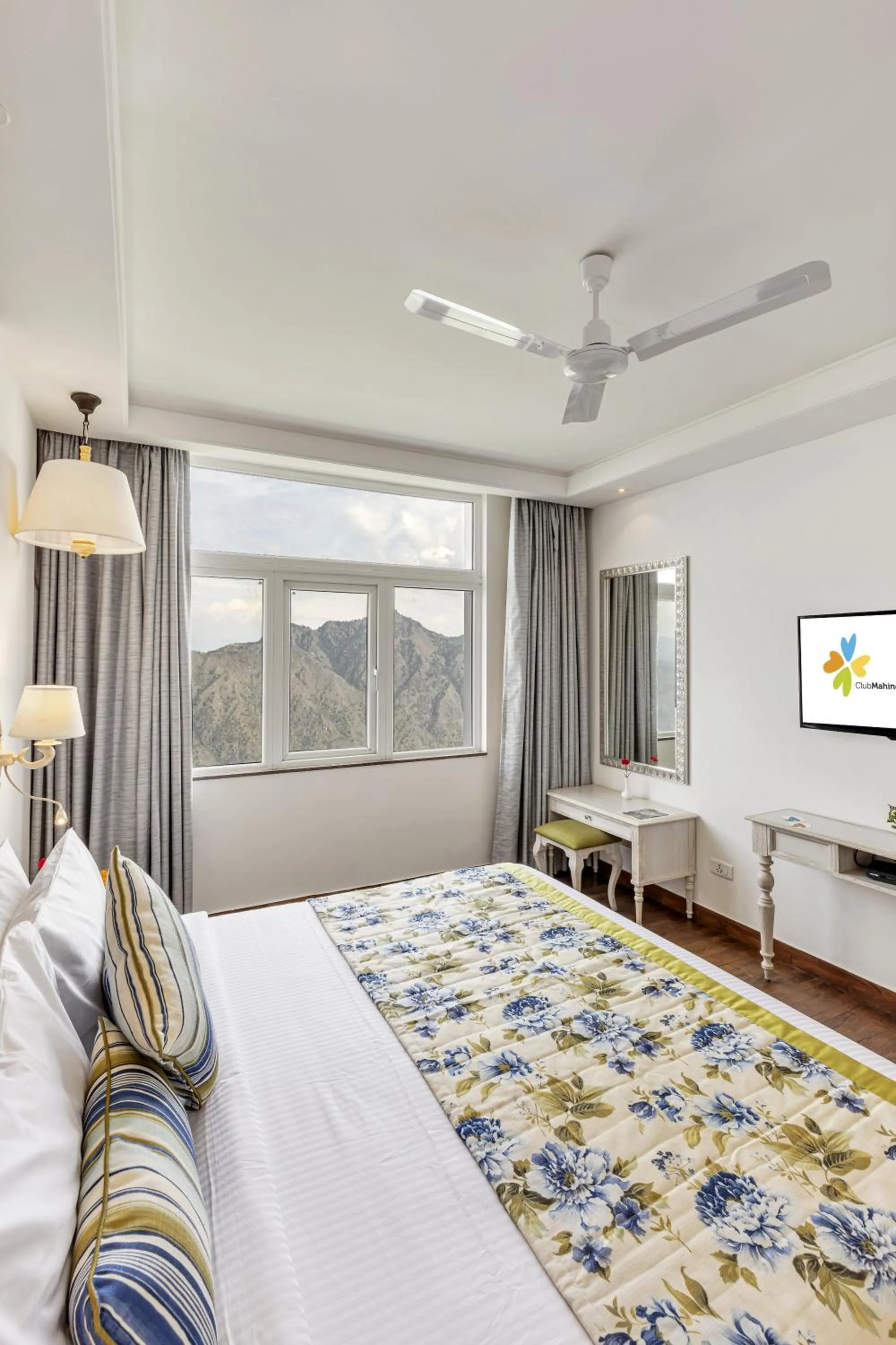 Bed in Club Mahindra Pristine Peaks Naldehra