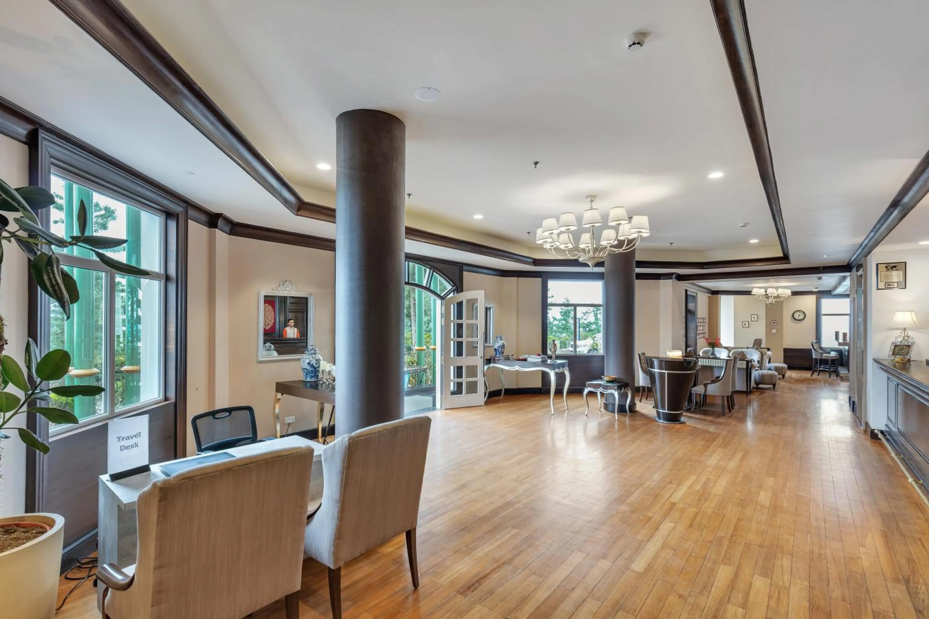 Lobby or reception in Club Mahindra Pristine Peaks Naldehra