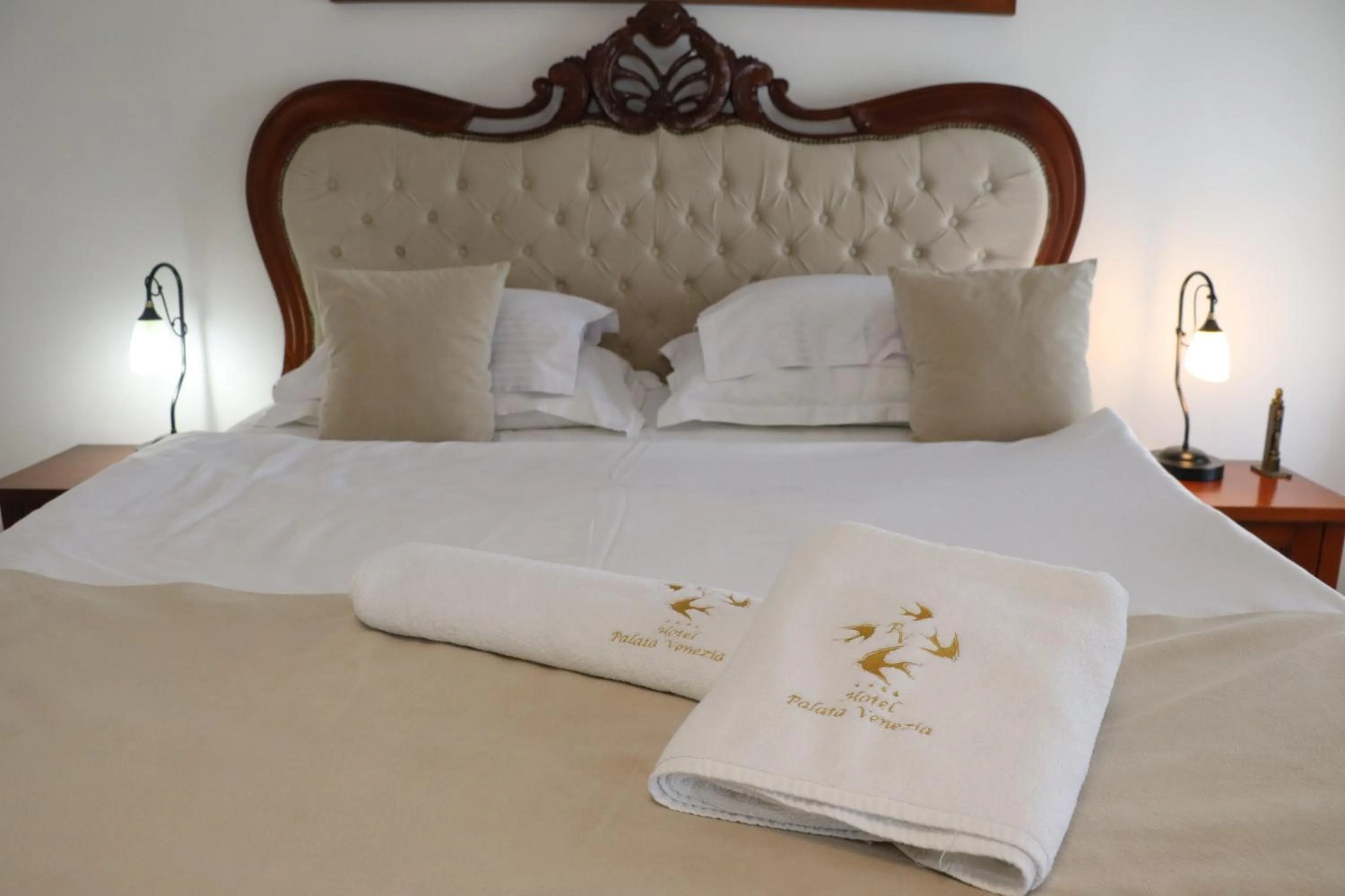 Bed in Hotel Palata Venezia