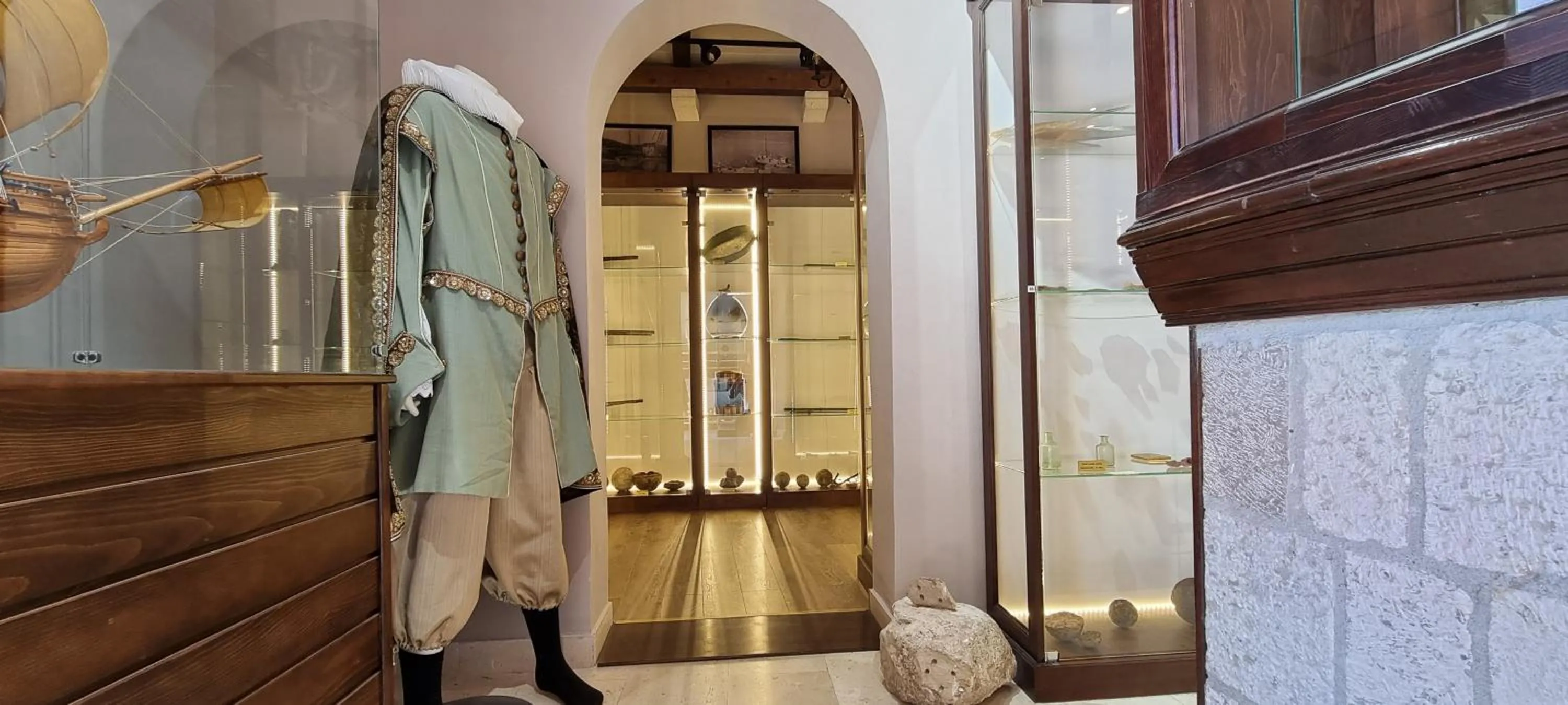 Property building in Hotel Palata Venezia