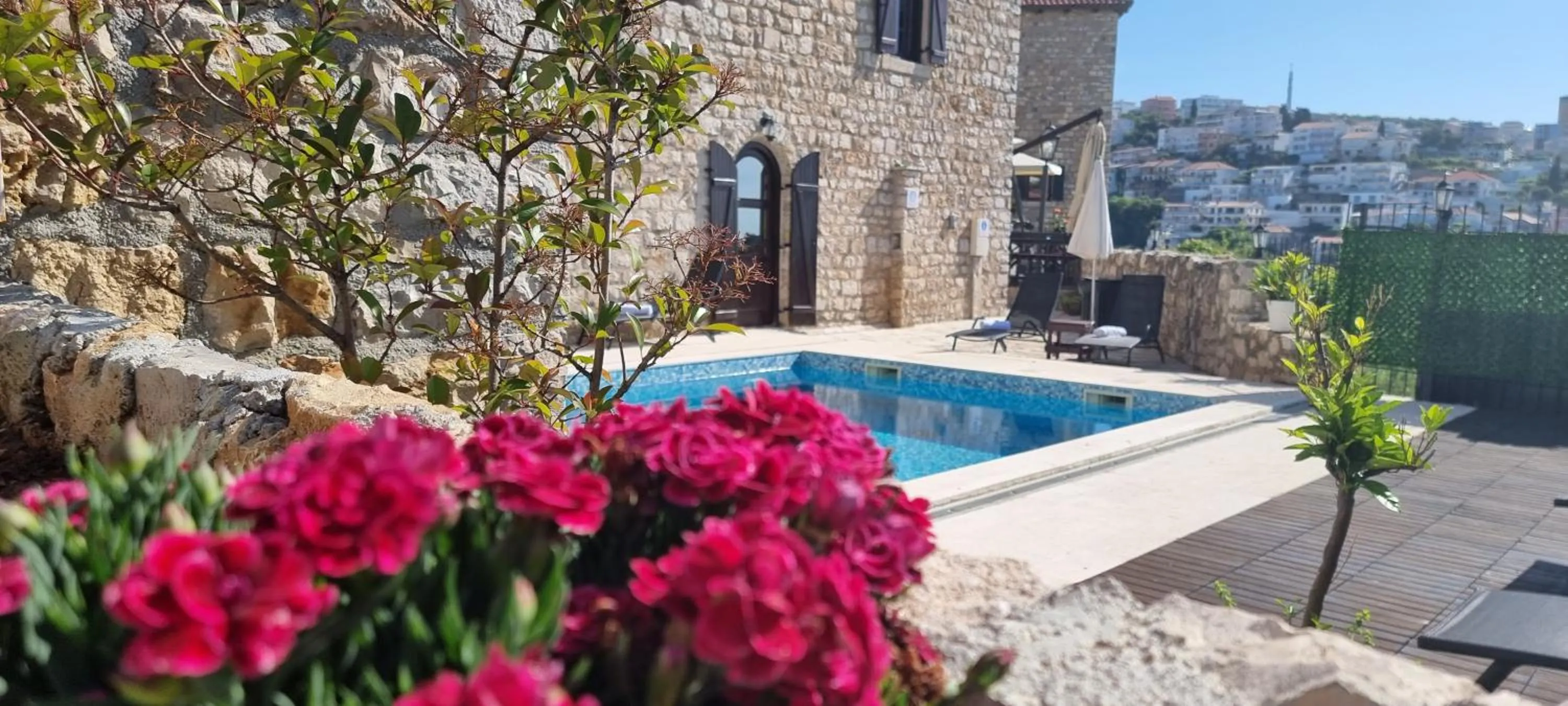 Swimming pool in Hotel Palata Venezia