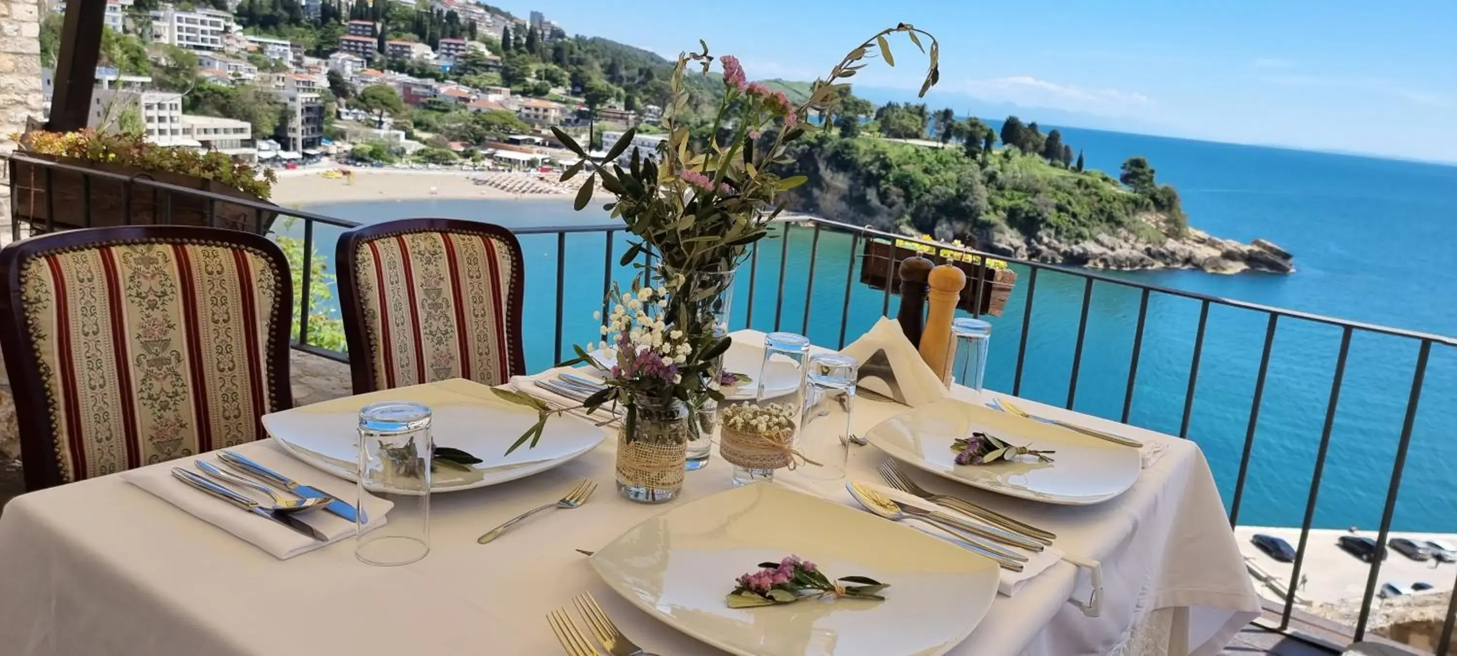 Restaurant/places to eat in Hotel Palata Venezia Restaurant/places to eat in Hotel Palata Venezia