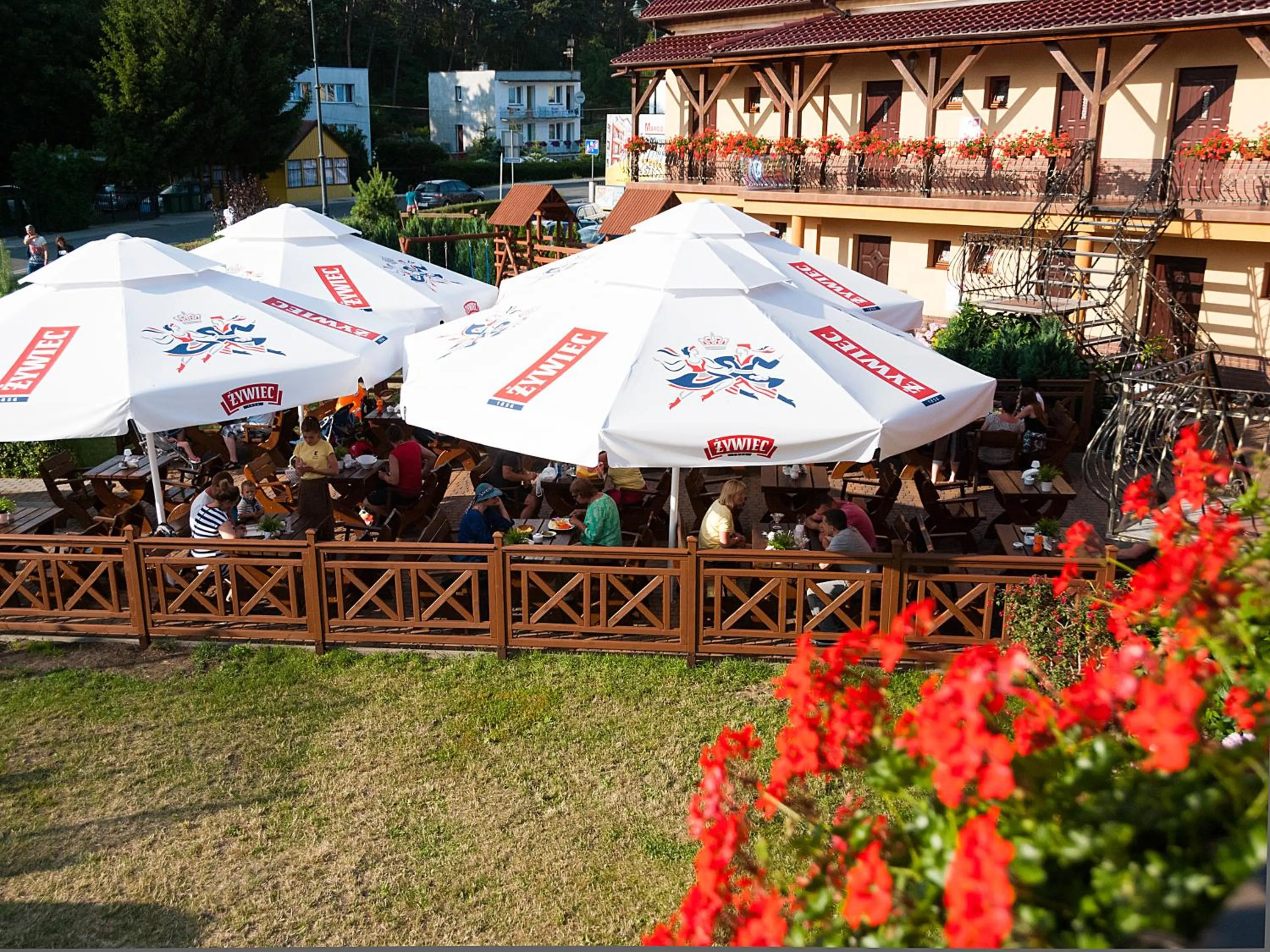 Restaurant/places to eat in Słoneczny Dwór