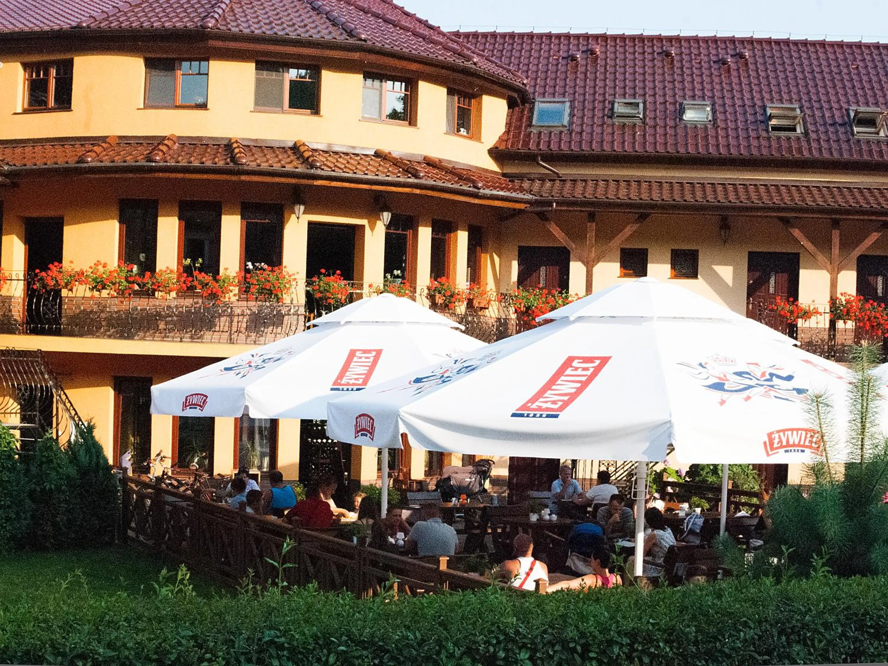 Restaurant/places to eat in Słoneczny Dwór