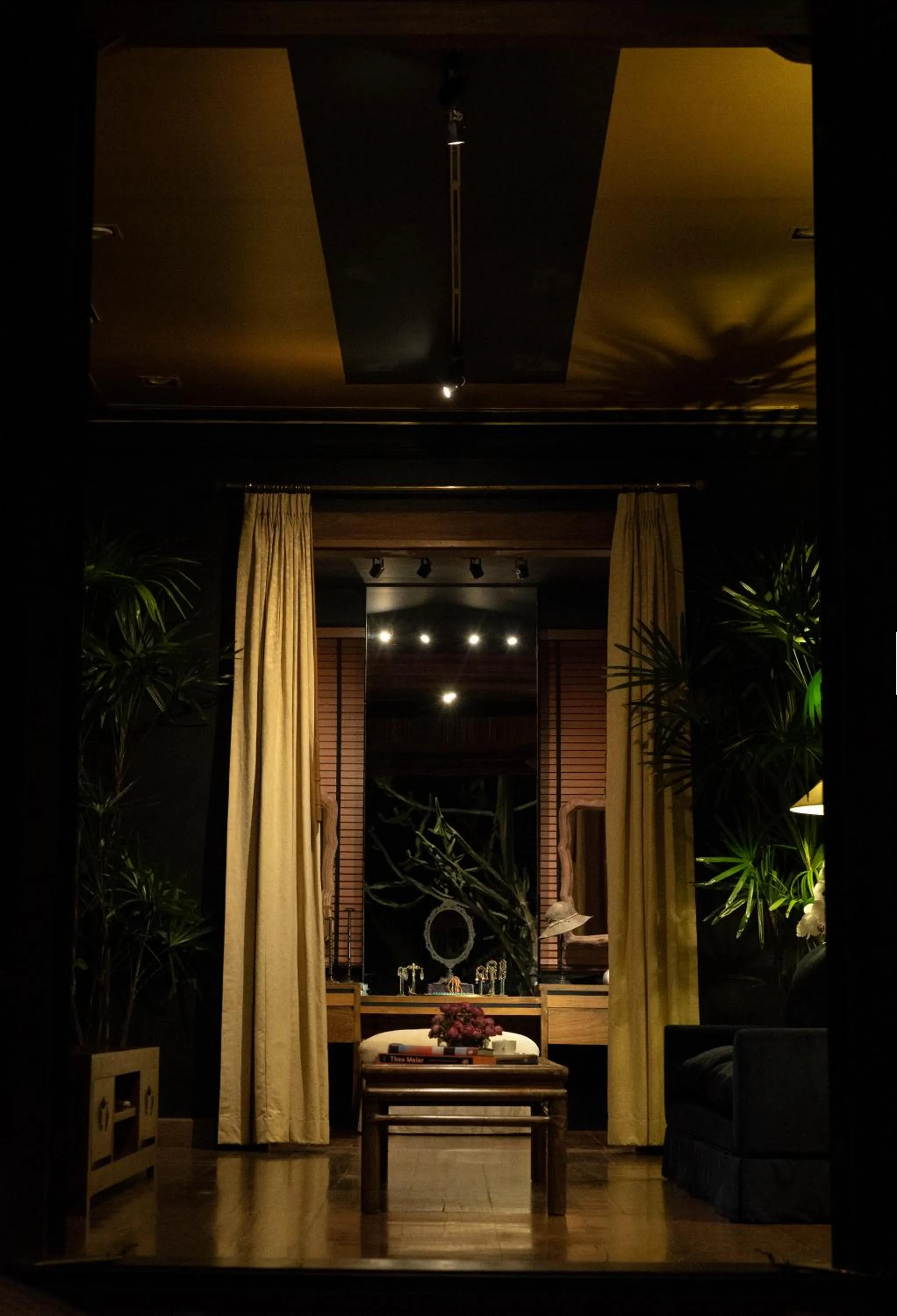 Living room in Chandra Residence